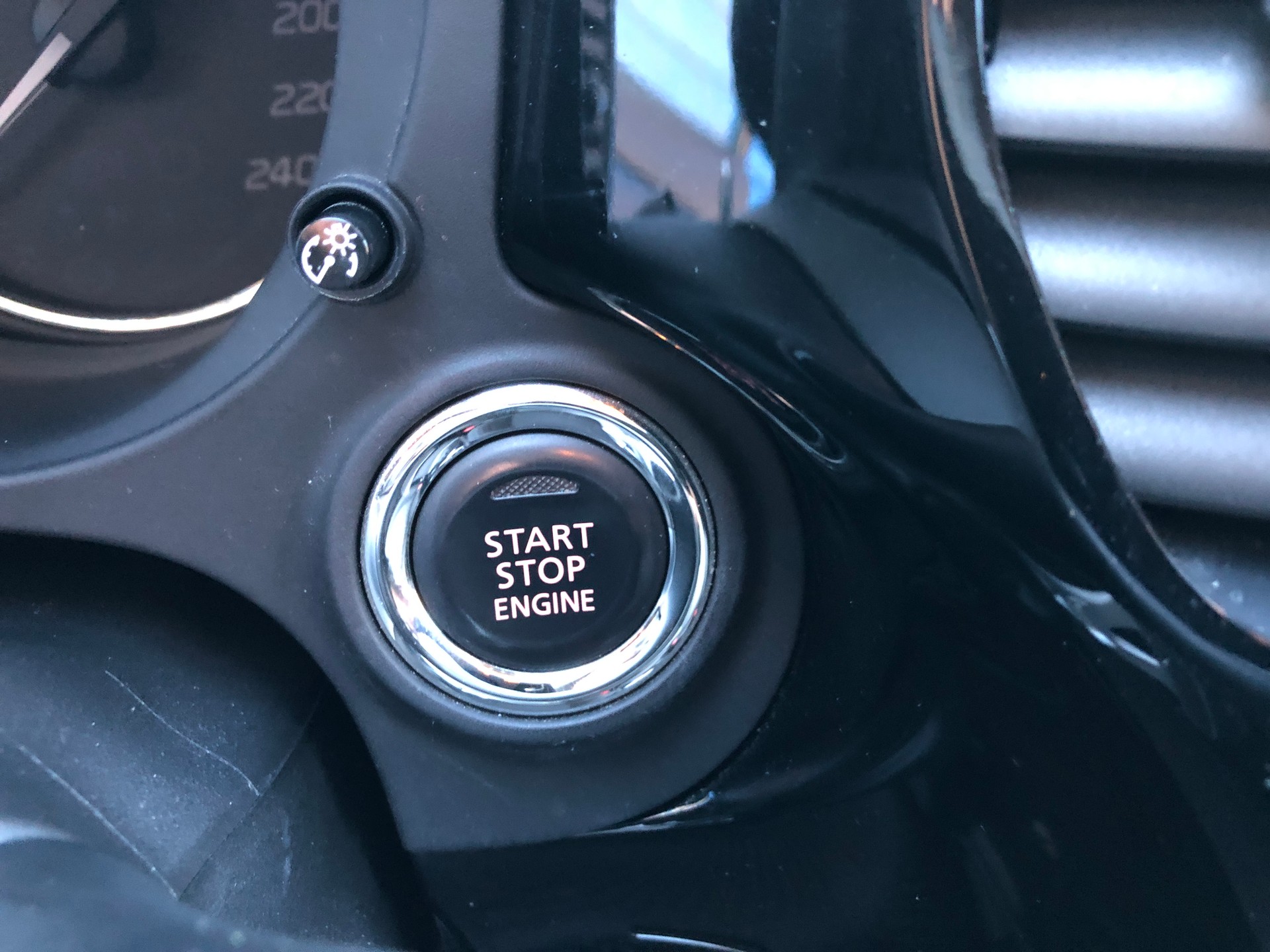 MITSUBISHI Outlander 2.0 Style 4WD CVT-image-15