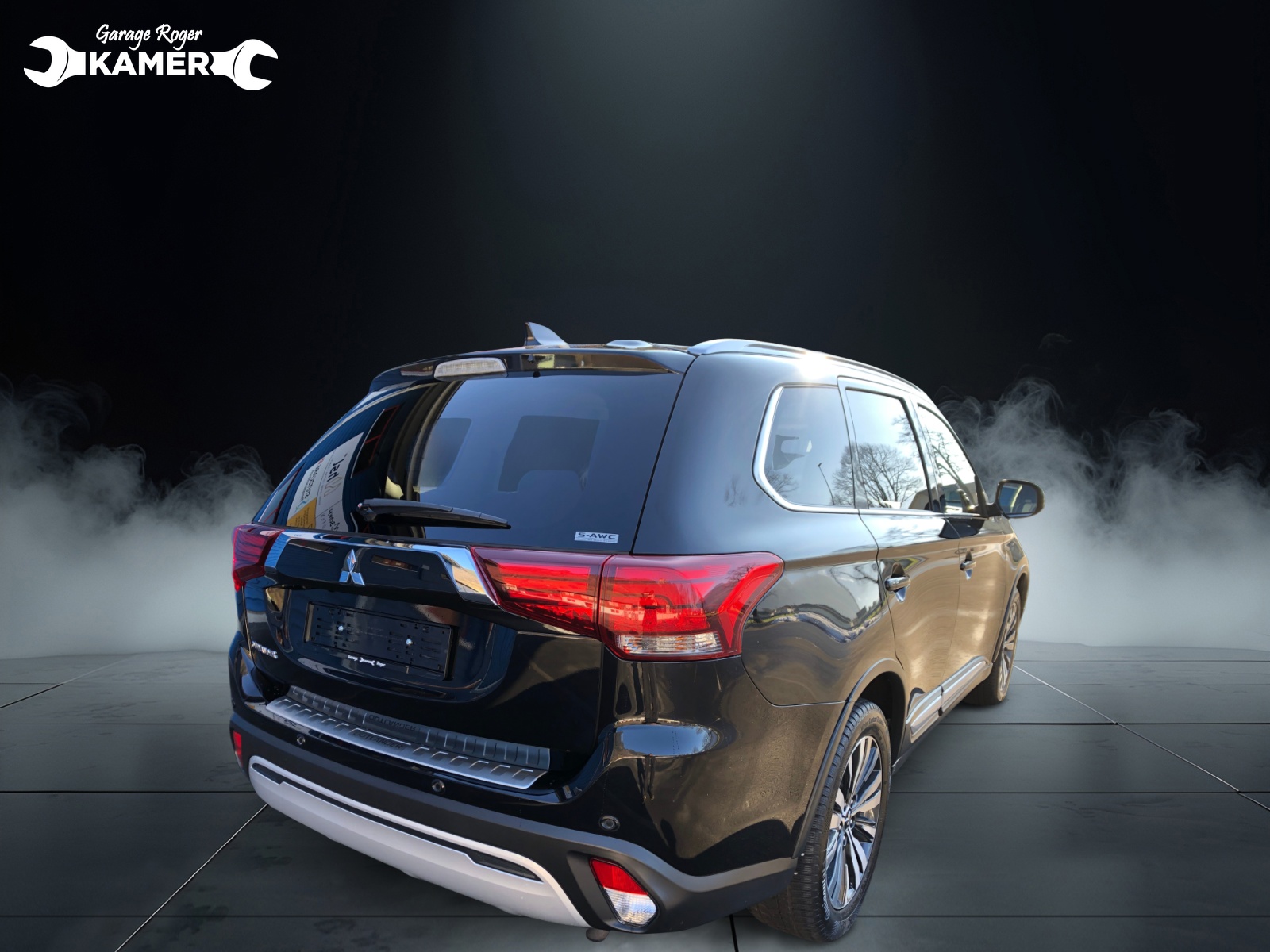 MITSUBISHI Outlander 2.0 Style 4WD CVT-showroom-element-2