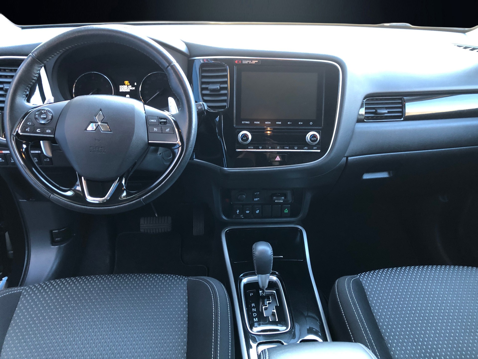 MITSUBISHI Outlander 2.0 Style 4WD CVT-image-6