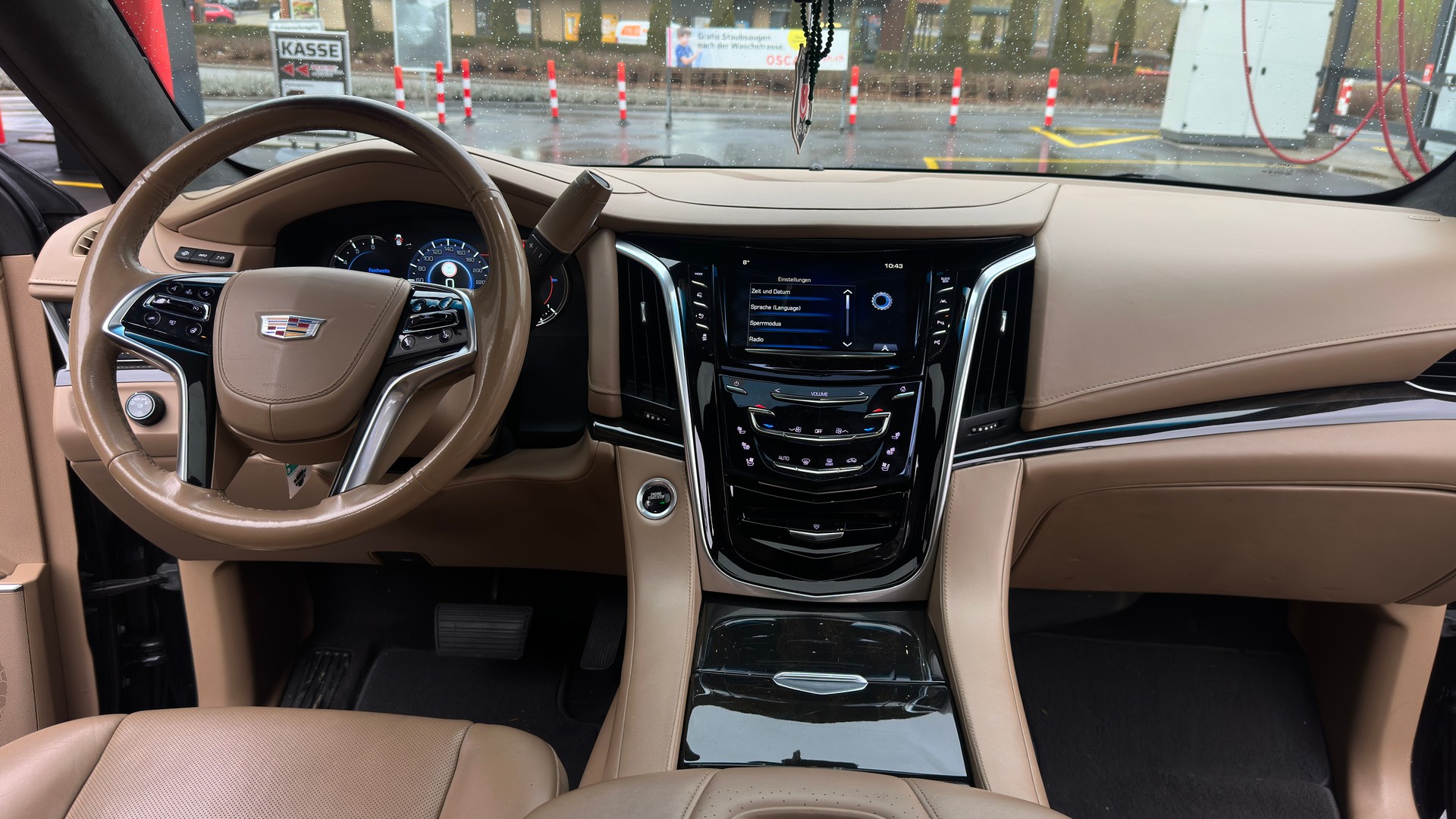 CADILLAC Escalade 6.2 Premium Automatic-image-10