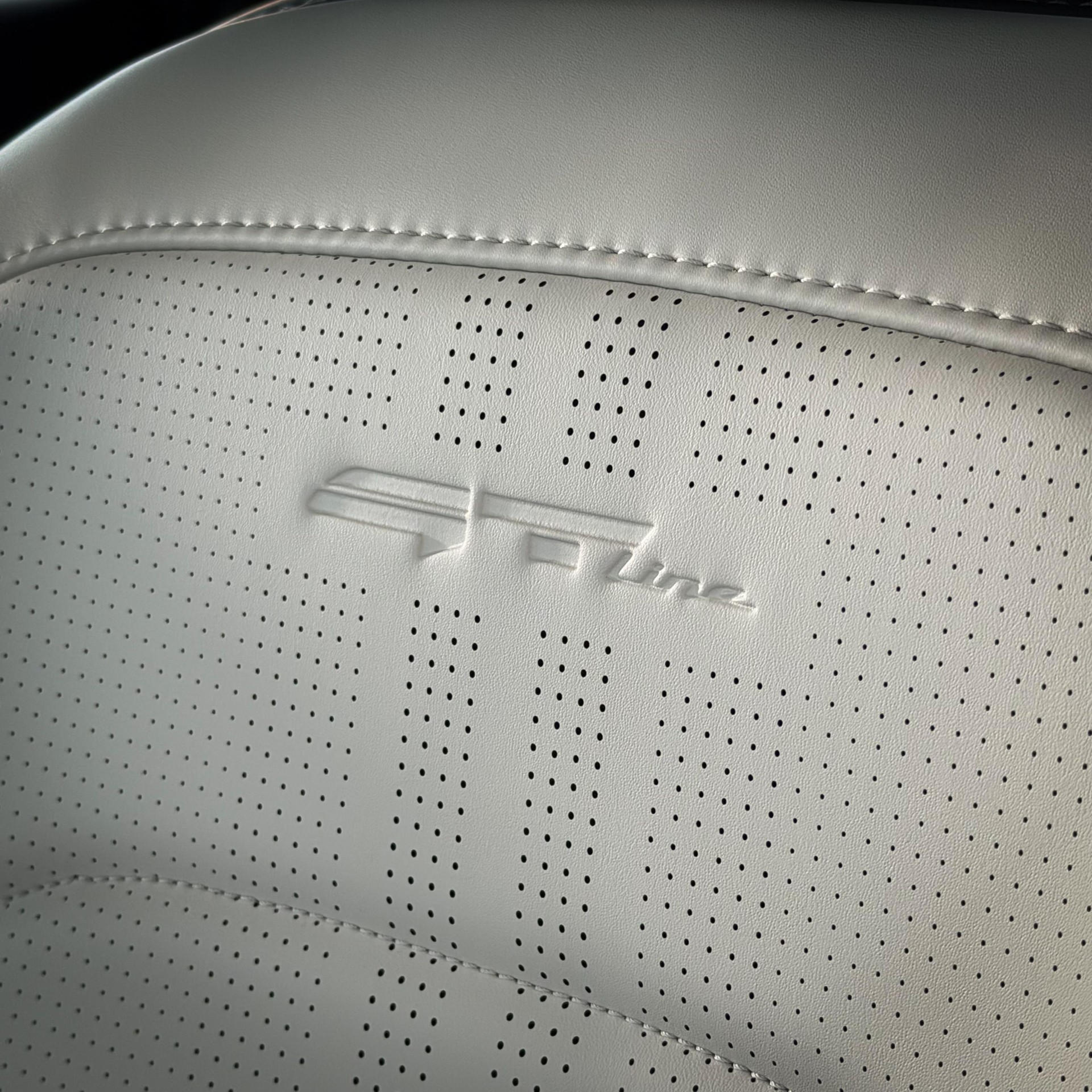 KIA EV3 81 kWh GT-Line-image-14