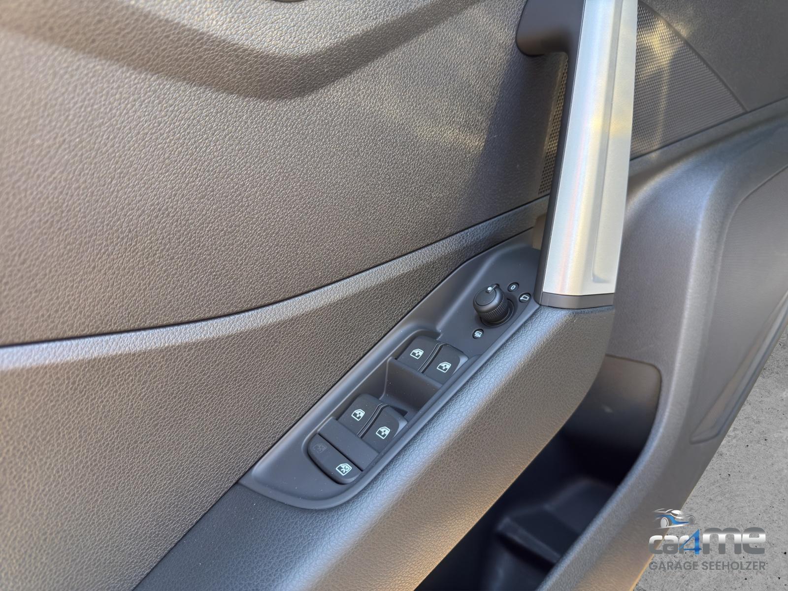 AUDI Q2 1.5 35 TFSI-image-11