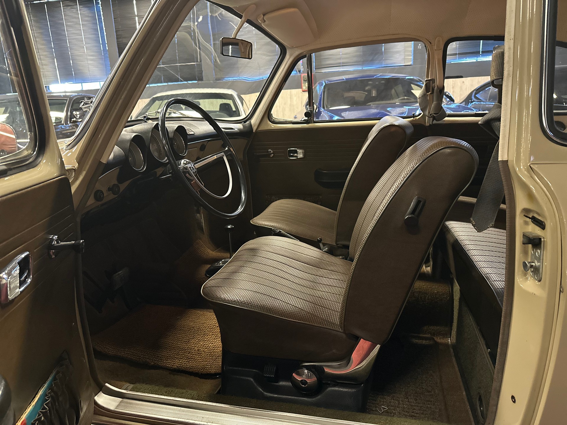 VW Typ 3 1600 LT Automatic / VW’s erste Schrägheck Limousine der Welt / Original!!-image-10