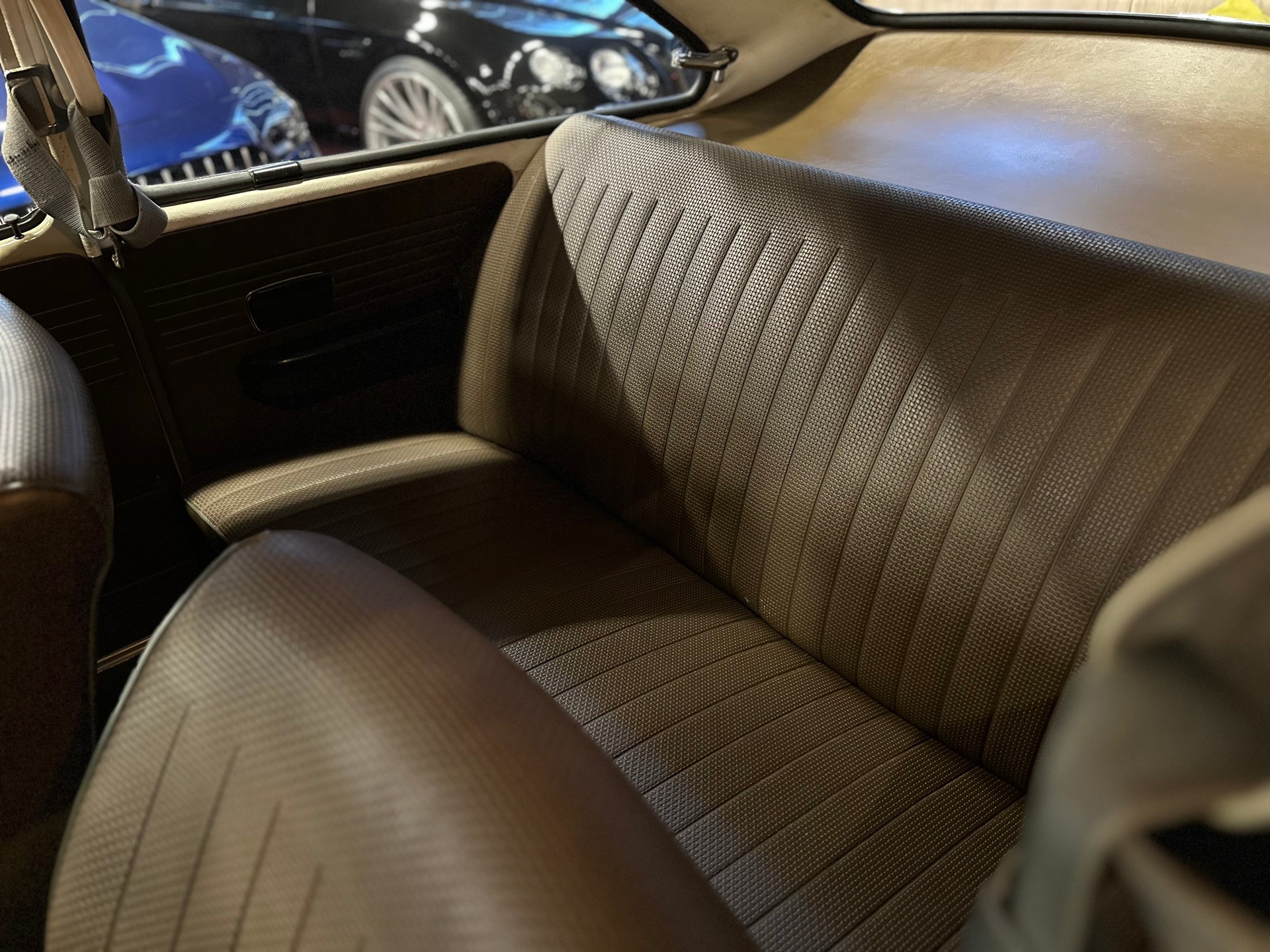 VW Typ 3 1600 LT Automatic / VW’s erste Schrägheck Limousine der Welt / Original!!-image-15