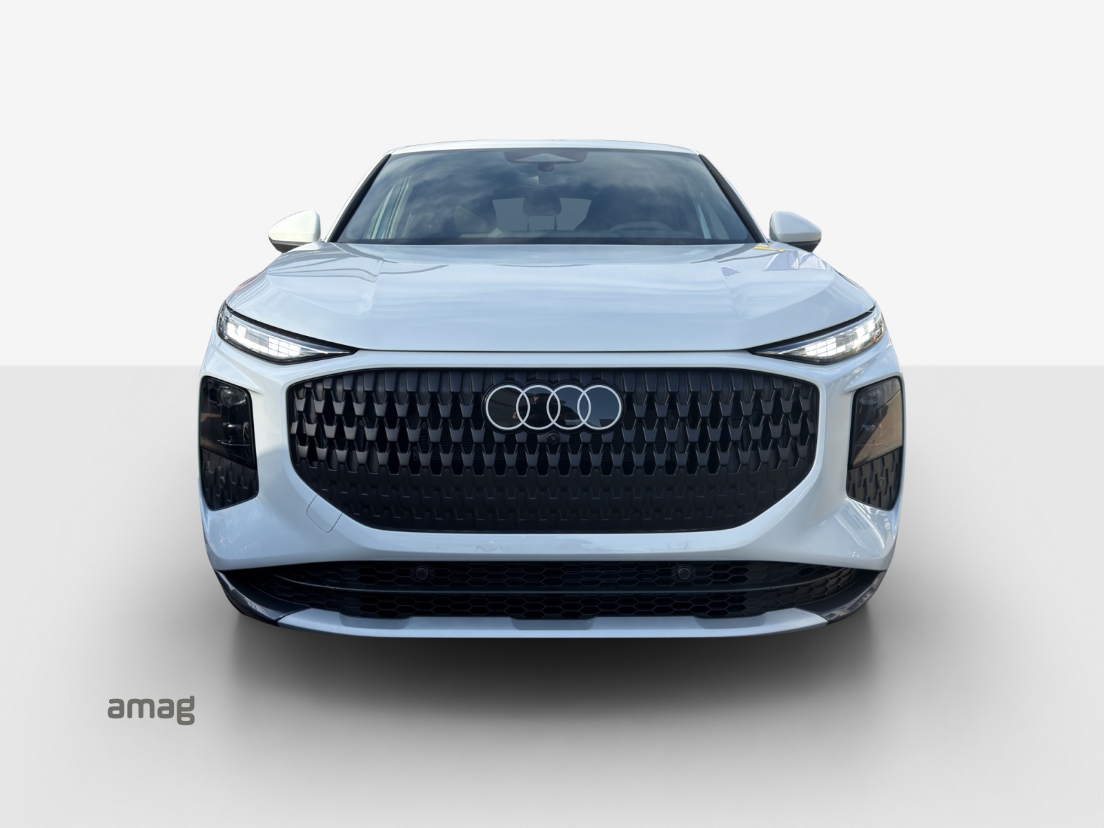 AUDI Q3 Sportback 110 kW TFSI S tronic-image-6