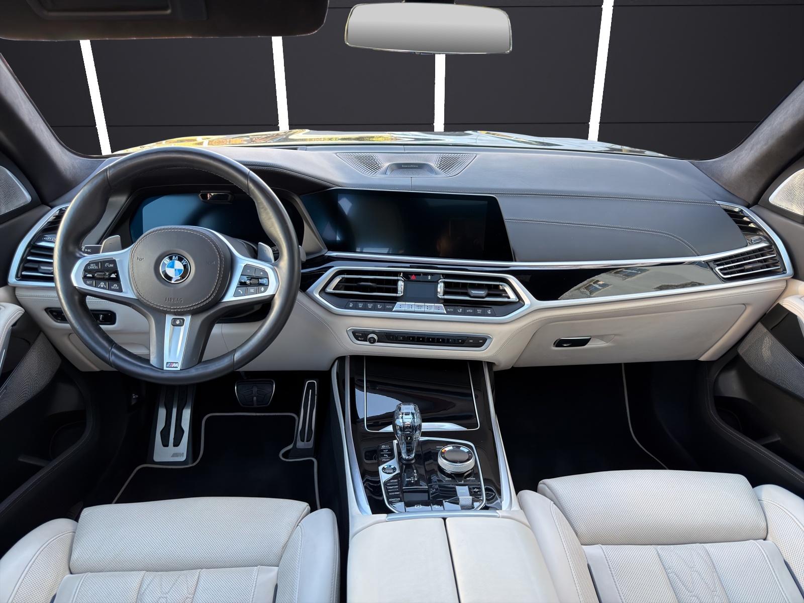 BMW X7 M50i-image-18