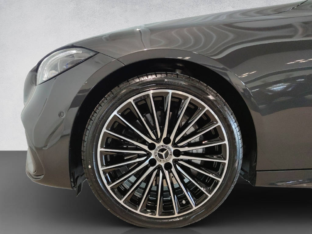 MERCEDES-BENZ C 220 d AMG Line 4Matic Swiss Star T- Modell-image-6