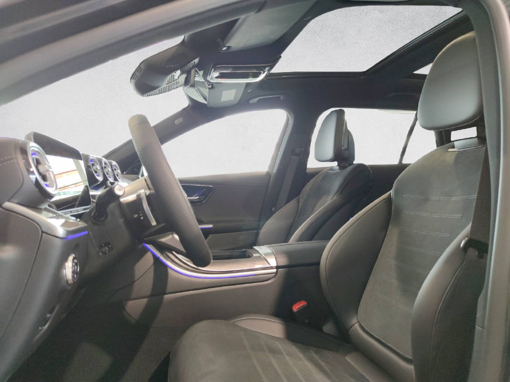 MERCEDES-BENZ C 220 d AMG Line 4Matic Swiss Star T- Modell-image-9