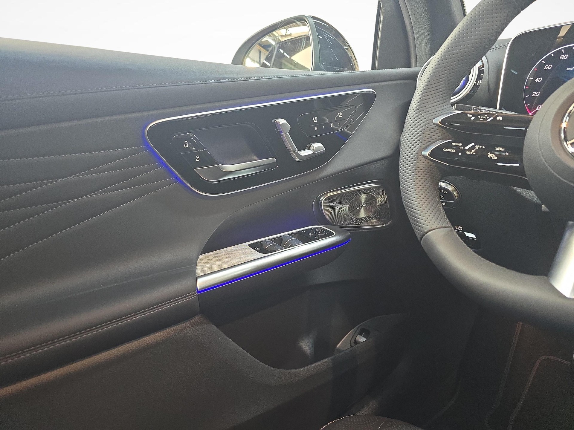MERCEDES-BENZ GLC 400 e 4MATIC EQ Star AMG Line-image-7