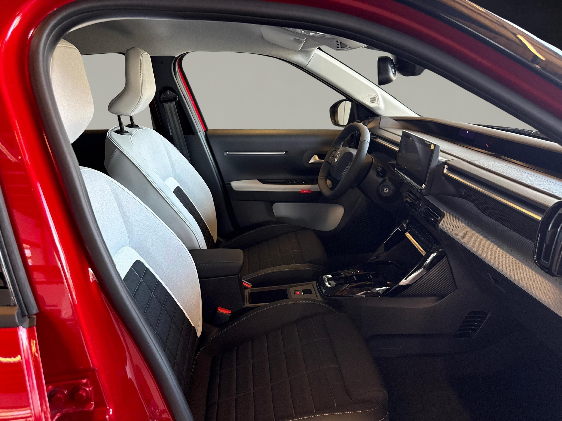 CITROEN C3 1.2 Hybrid Max-image-9