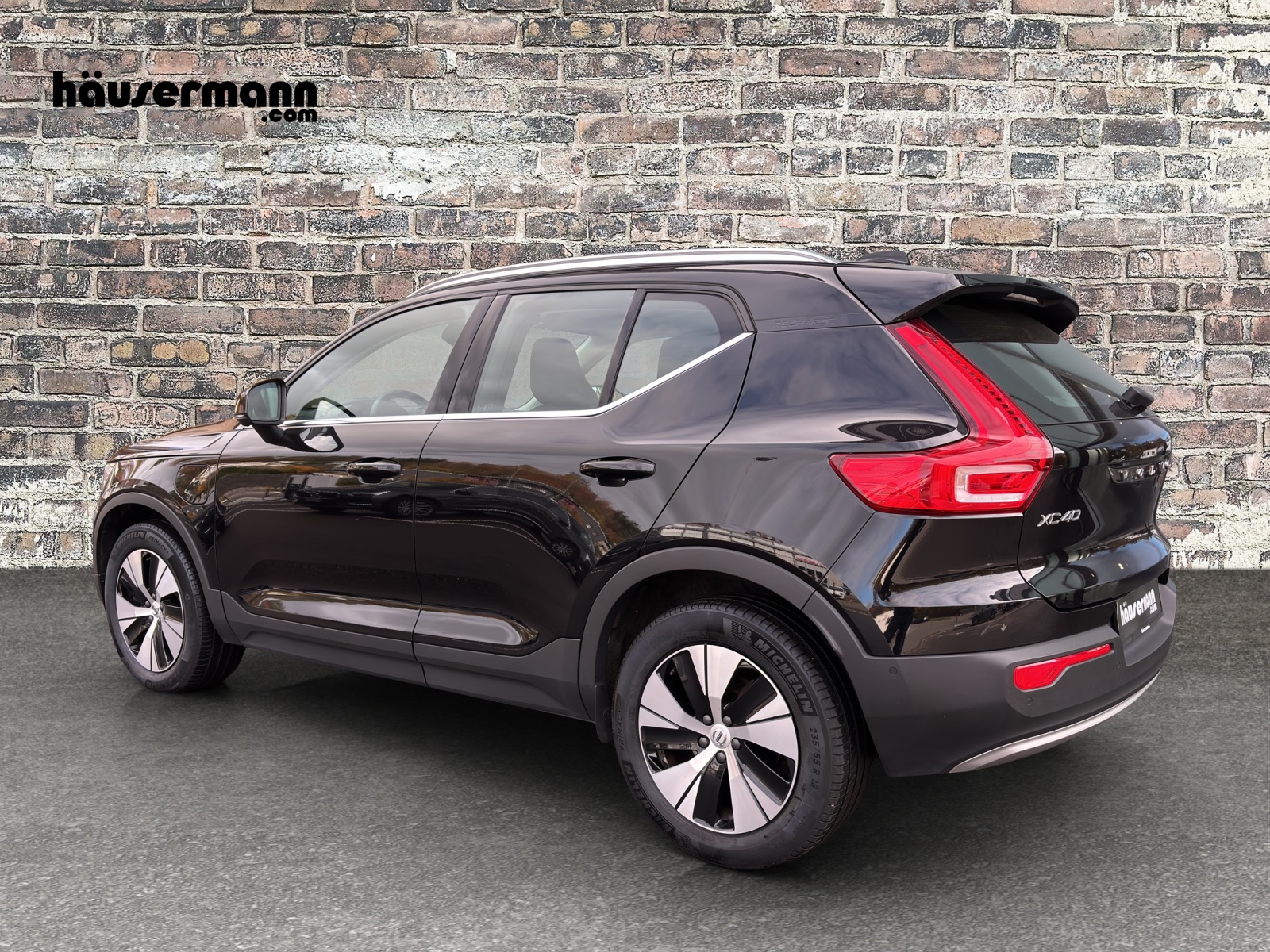 VOLVO XC40 1.5 T4 PiH Inscription Expression-image-2
