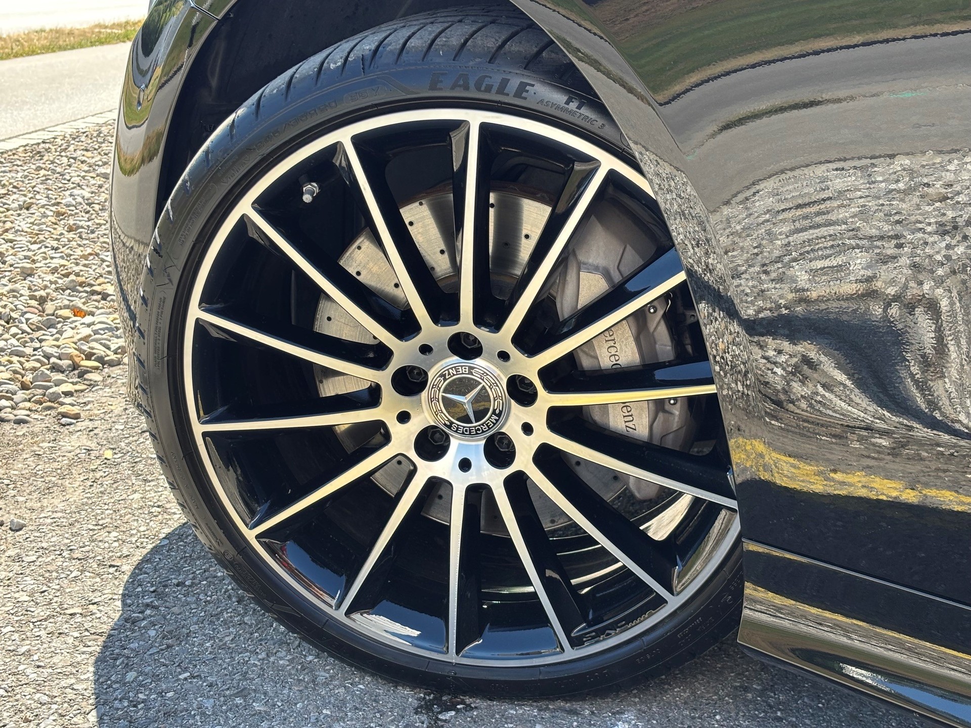 MERCEDES-BENZ E 450 Coupé 4Matic AMG Line-image-4