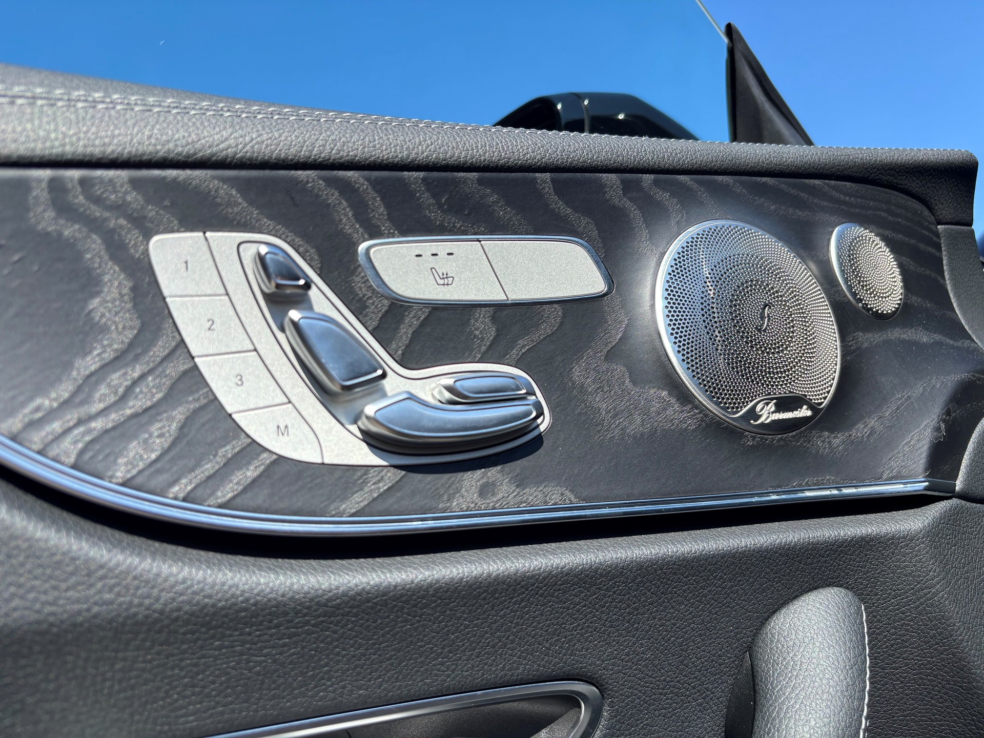 MERCEDES-BENZ E 450 Coupé 4Matic AMG Line-image-12