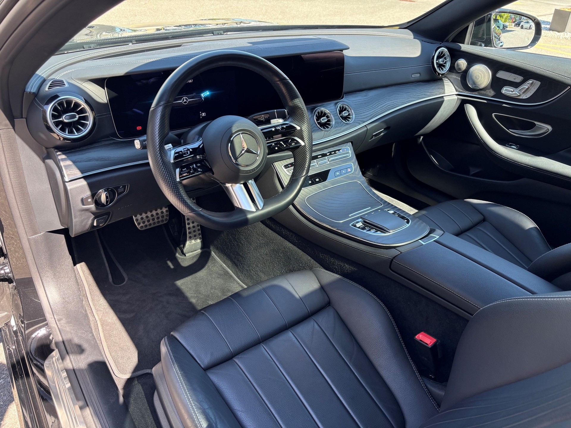 MERCEDES-BENZ E 450 Coupé 4Matic AMG Line-image-7