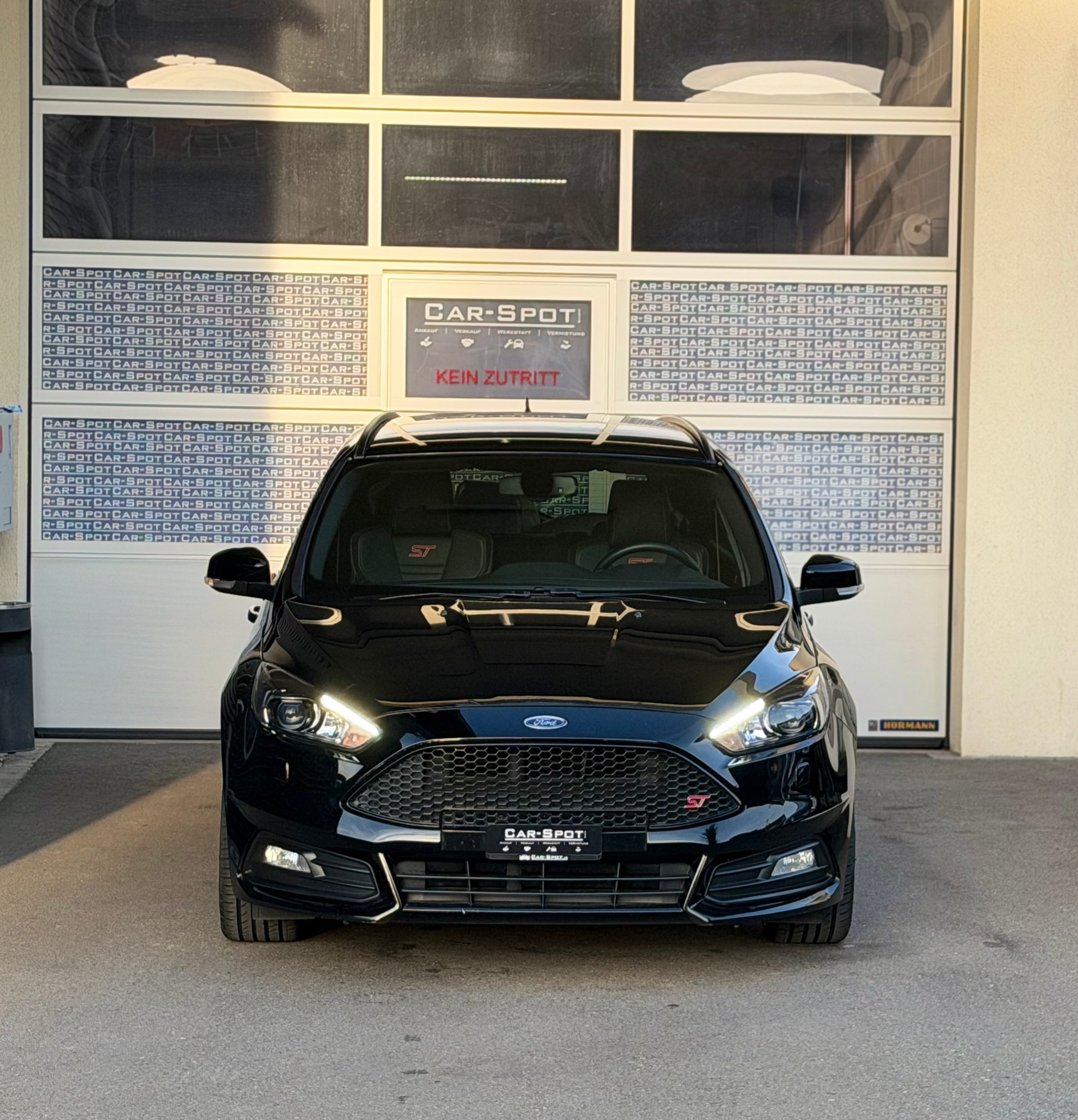 FORD Focus 2.0 TDCi ST3 Powershift-showroom-element-1