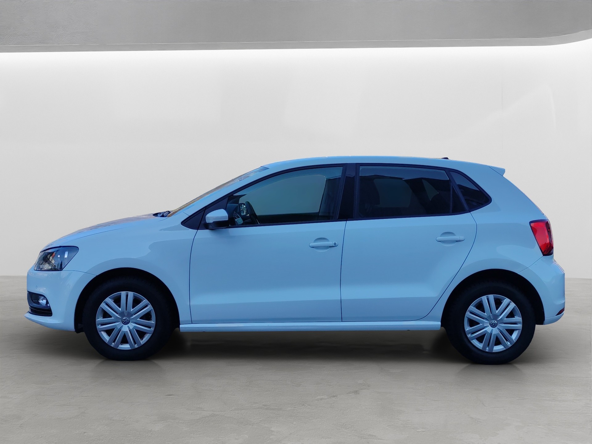 VW Polo 1.0 BMT Trendline-image-2