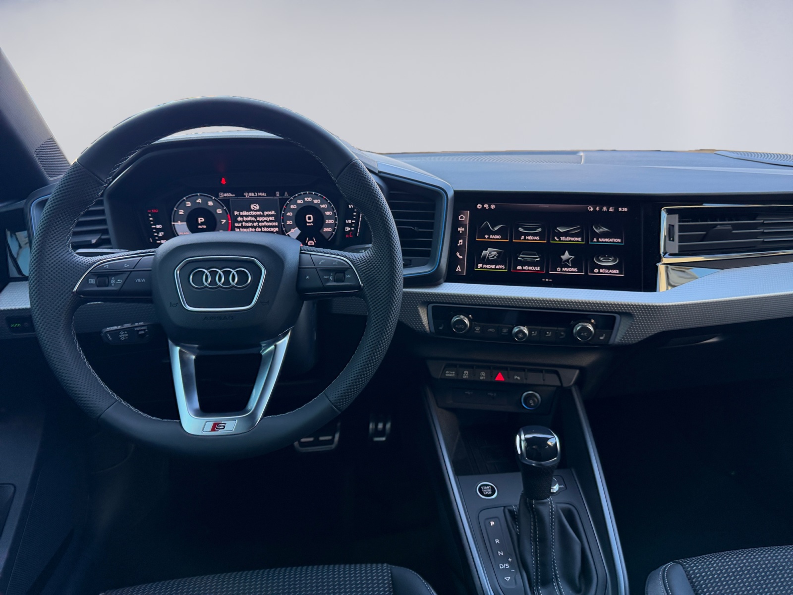 AUDI A1 Sportback 30 TFSI S Line Attraction S-tronic-image-7