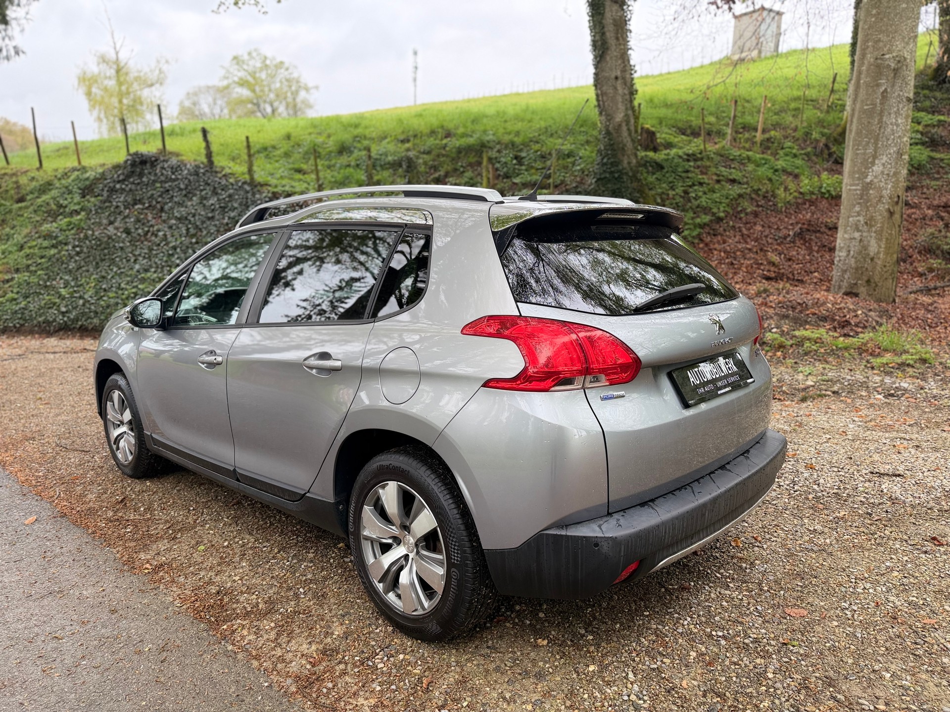 PEUGEOT 2008 1.2 PureTech Style-image-2