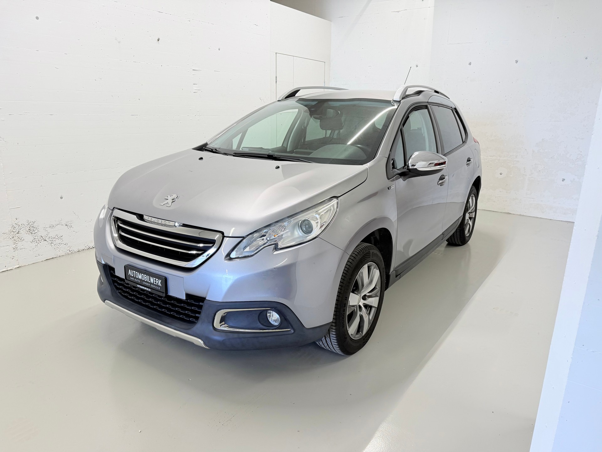 PEUGEOT 2008 1.2 PureTech Style