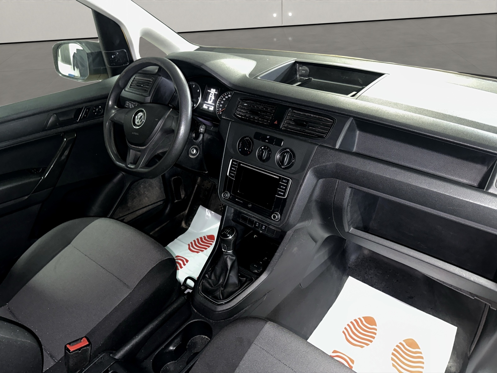 VW Caddy 2.0TDI 4Motion BMT ( 122PS )-image-9