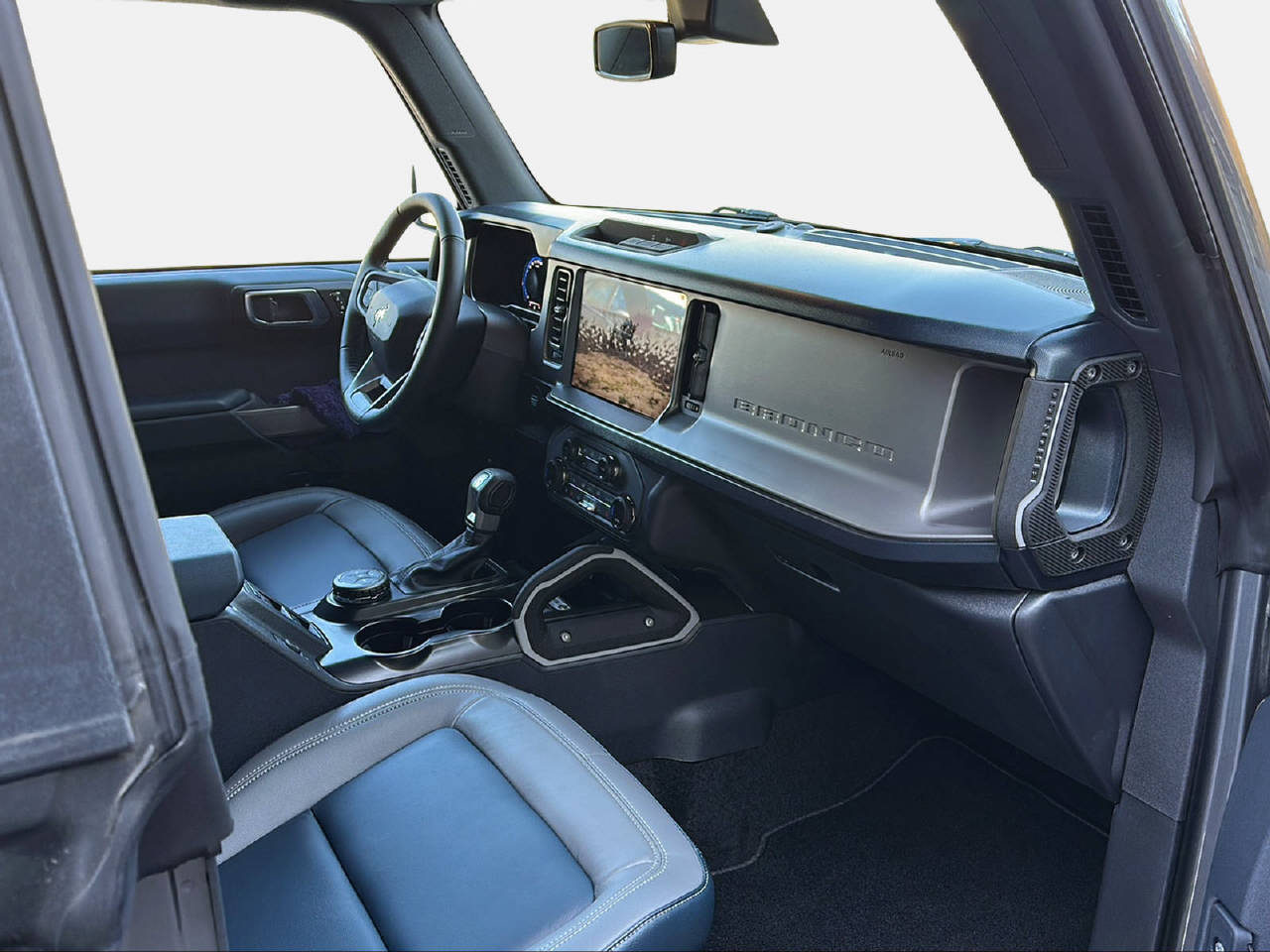 FORD Bronco 2.7 V6 Outer Banks-image-10