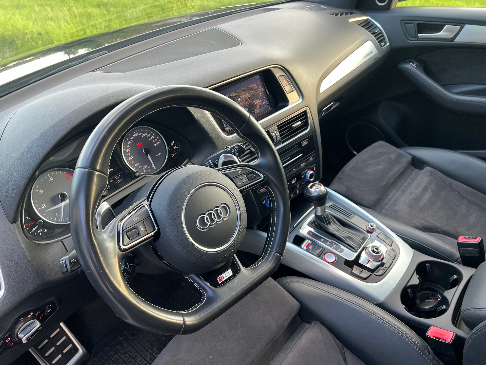 AUDI SQ5 3.0 TDI quattro tiptronic-image-21