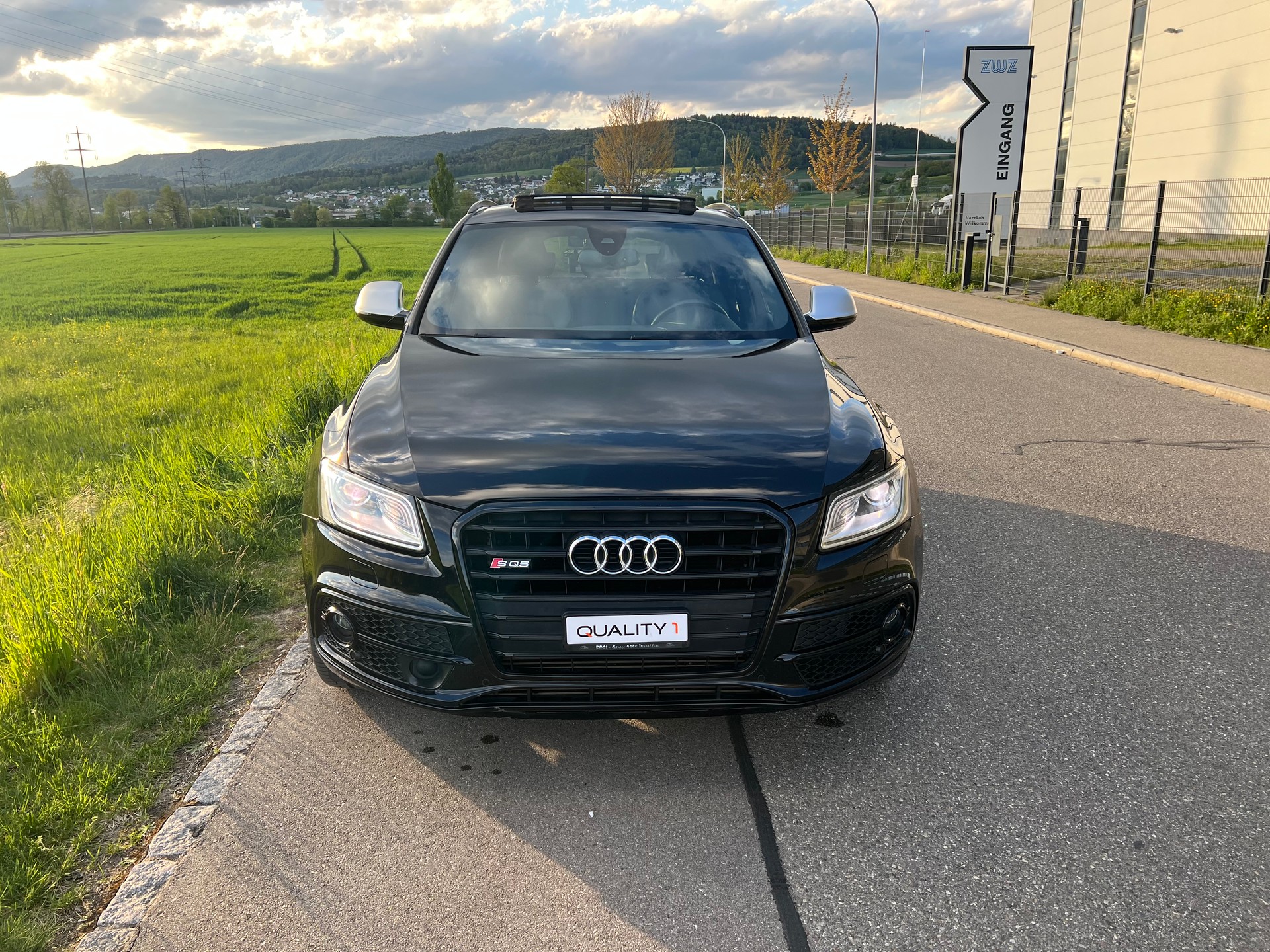 AUDI SQ5 3.0 TDI quattro tiptronic-image-9