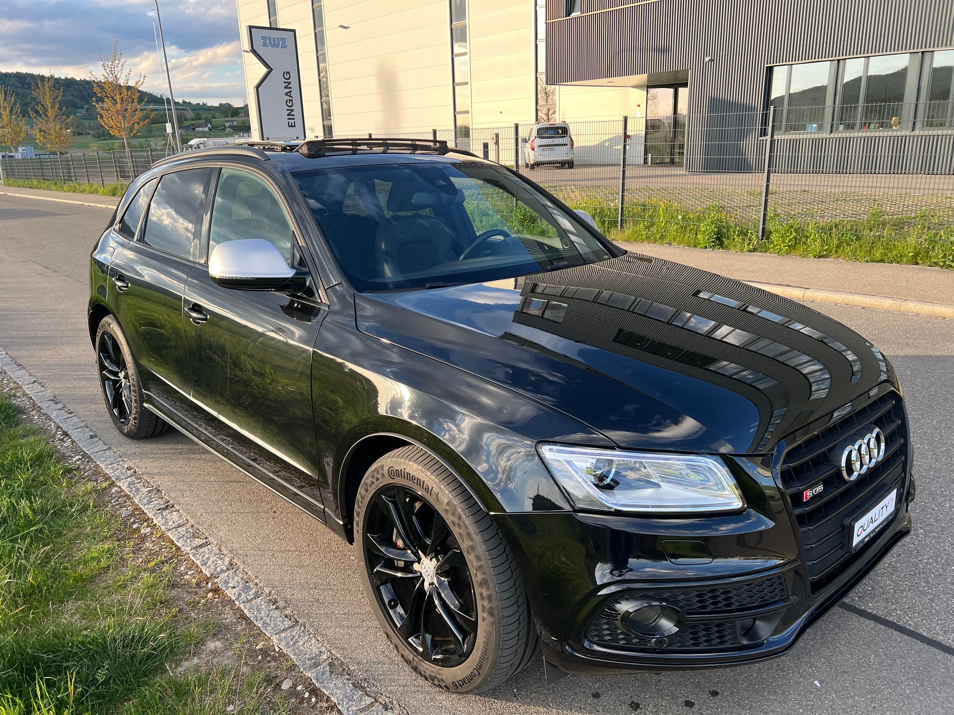 AUDI SQ5 3.0 TDI quattro tiptronic-image-3
