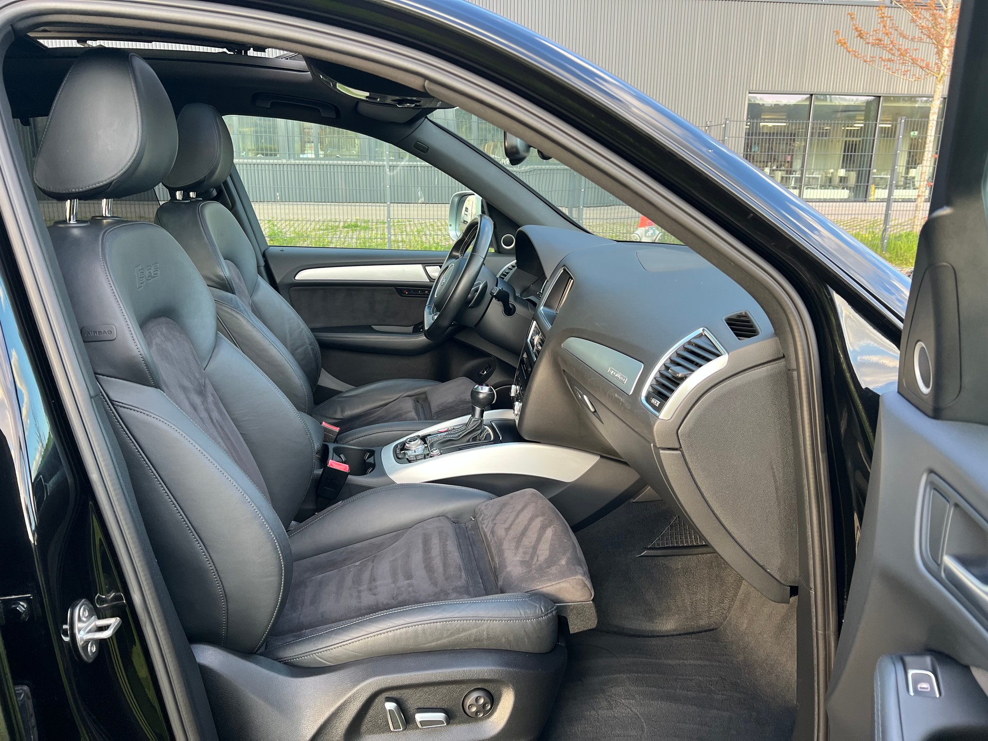AUDI SQ5 3.0 TDI quattro tiptronic-image-24