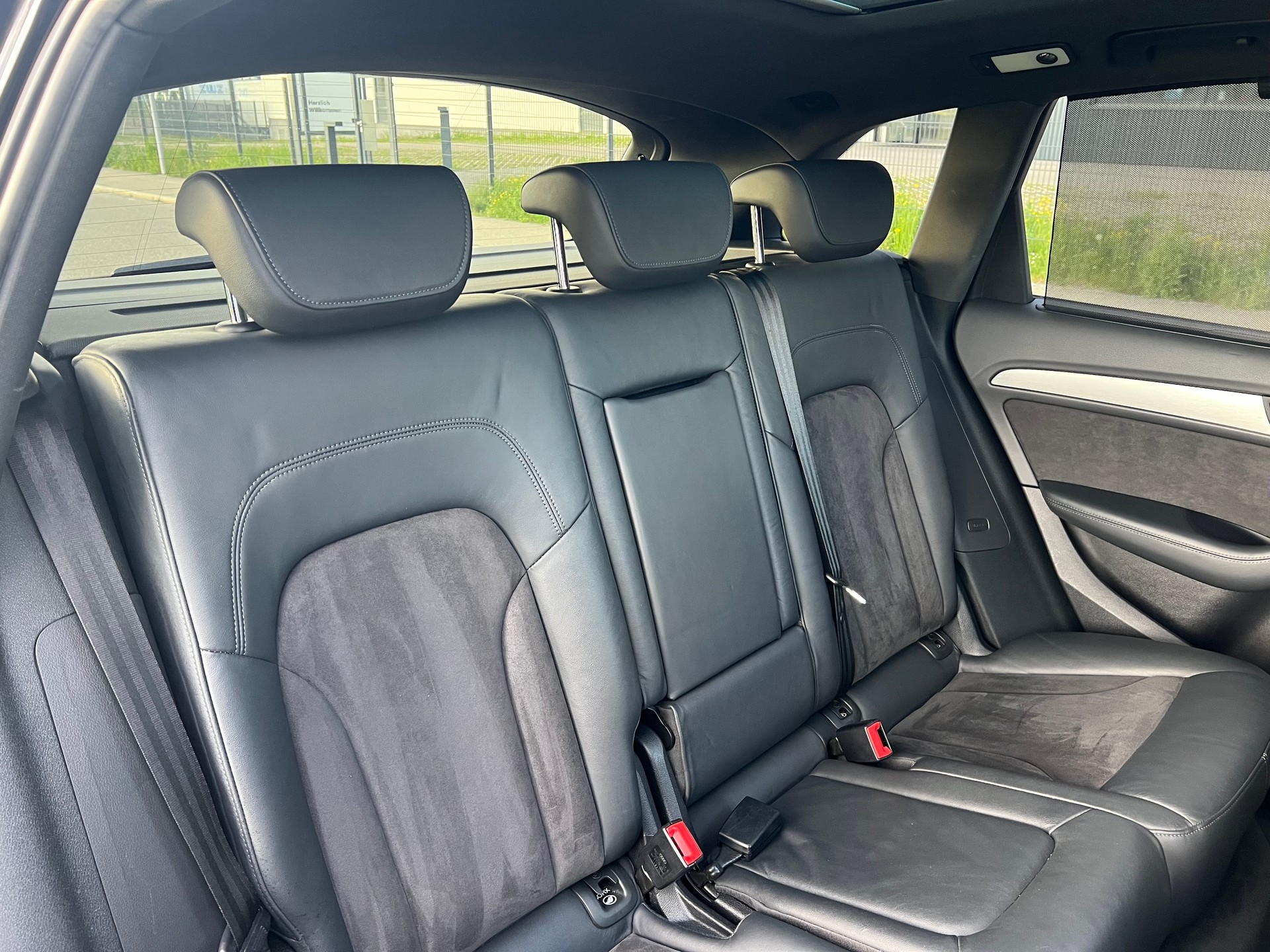 AUDI SQ5 3.0 TDI quattro tiptronic-image-31