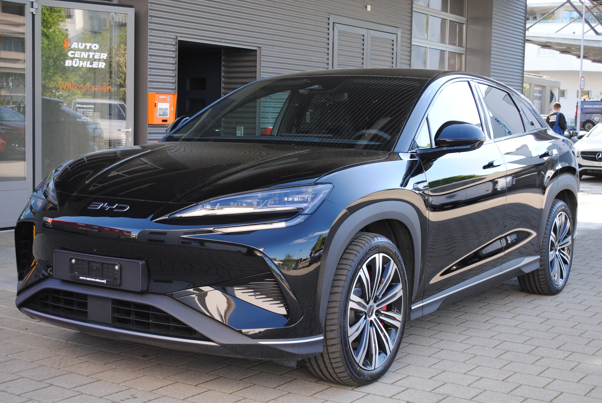 BYD Sealion 7 91,3 kWh Excellence AWD-image-2