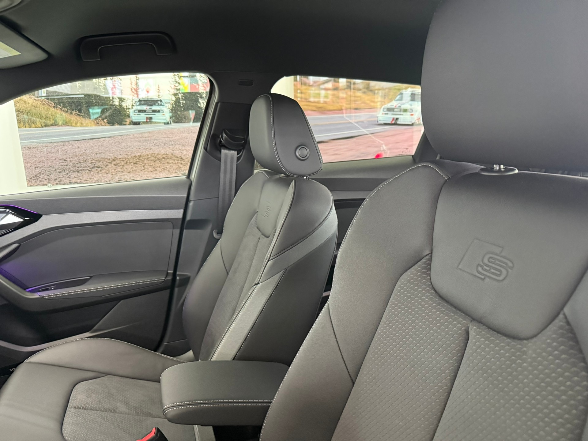 AUDI A1 Sportback 40 TFSI S Line S-tronic, chronosgrau metallic-image-13