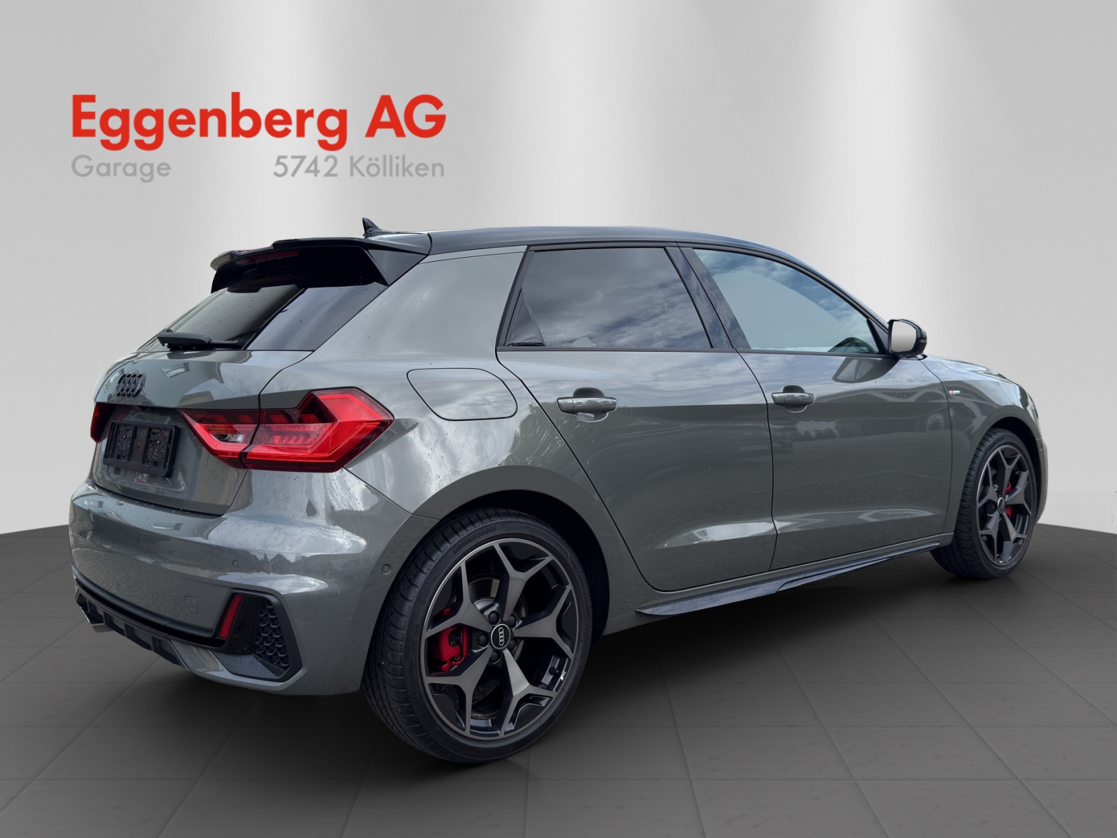 AUDI A1 Sportback 40 TFSI S Line S-tronic, chronosgrau metallic-image-4