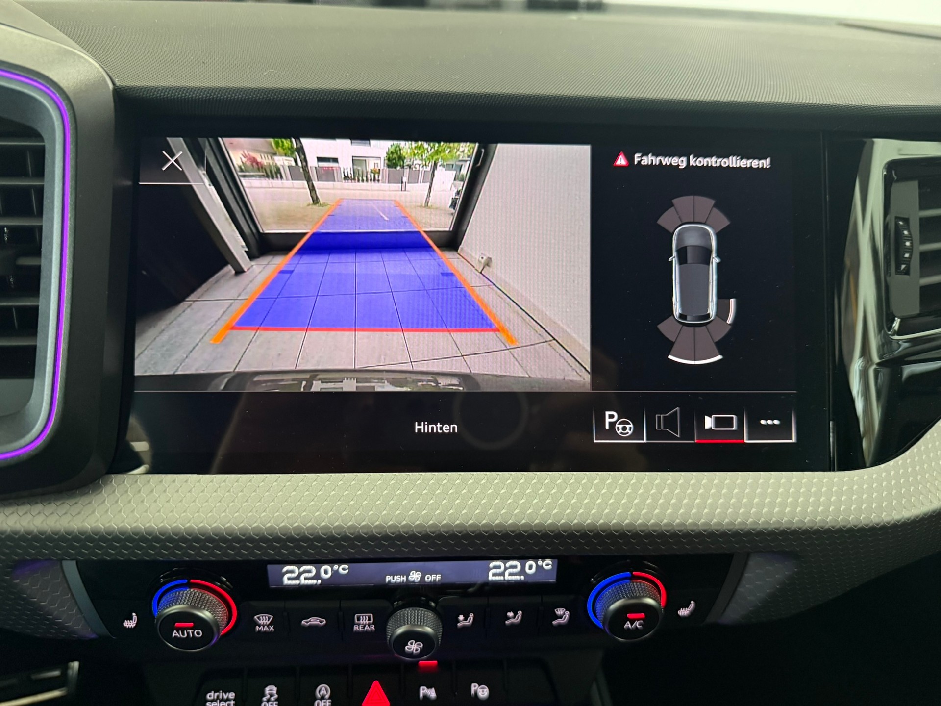 AUDI A1 Sportback 40 TFSI S Line S-tronic, chronosgrau metallic-image-14