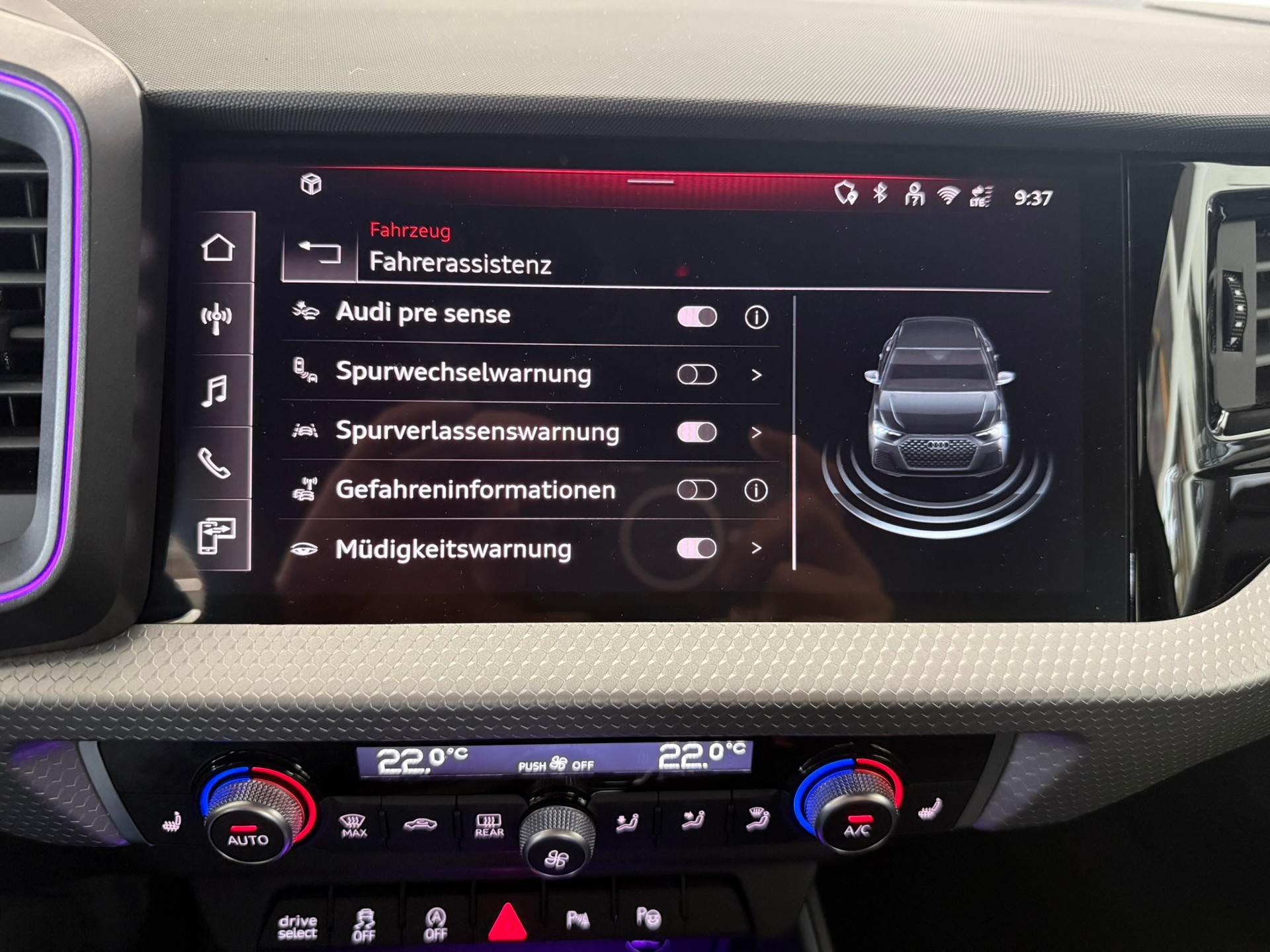 AUDI A1 Sportback 40 TFSI S Line S-tronic, chronosgrau metallic-image-24