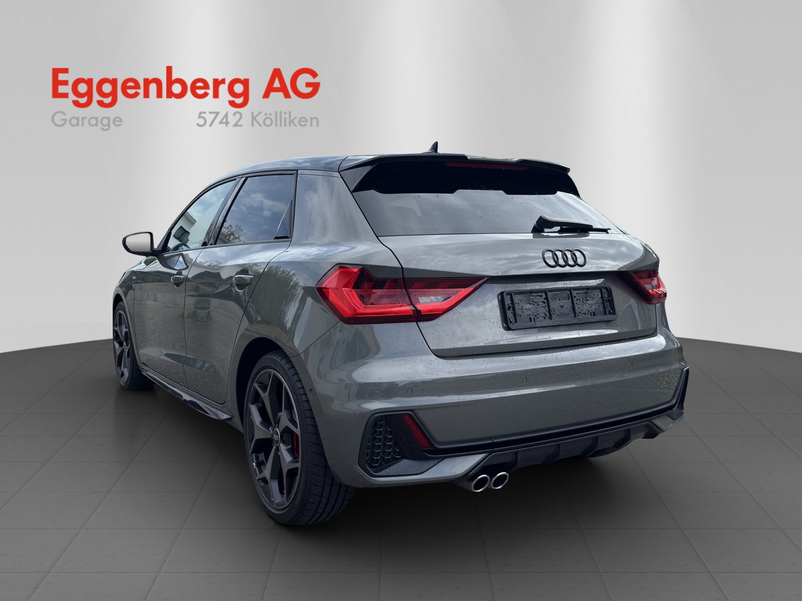 AUDI A1 Sportback 40 TFSI S Line S-tronic, chronosgrau metallic-image-2
