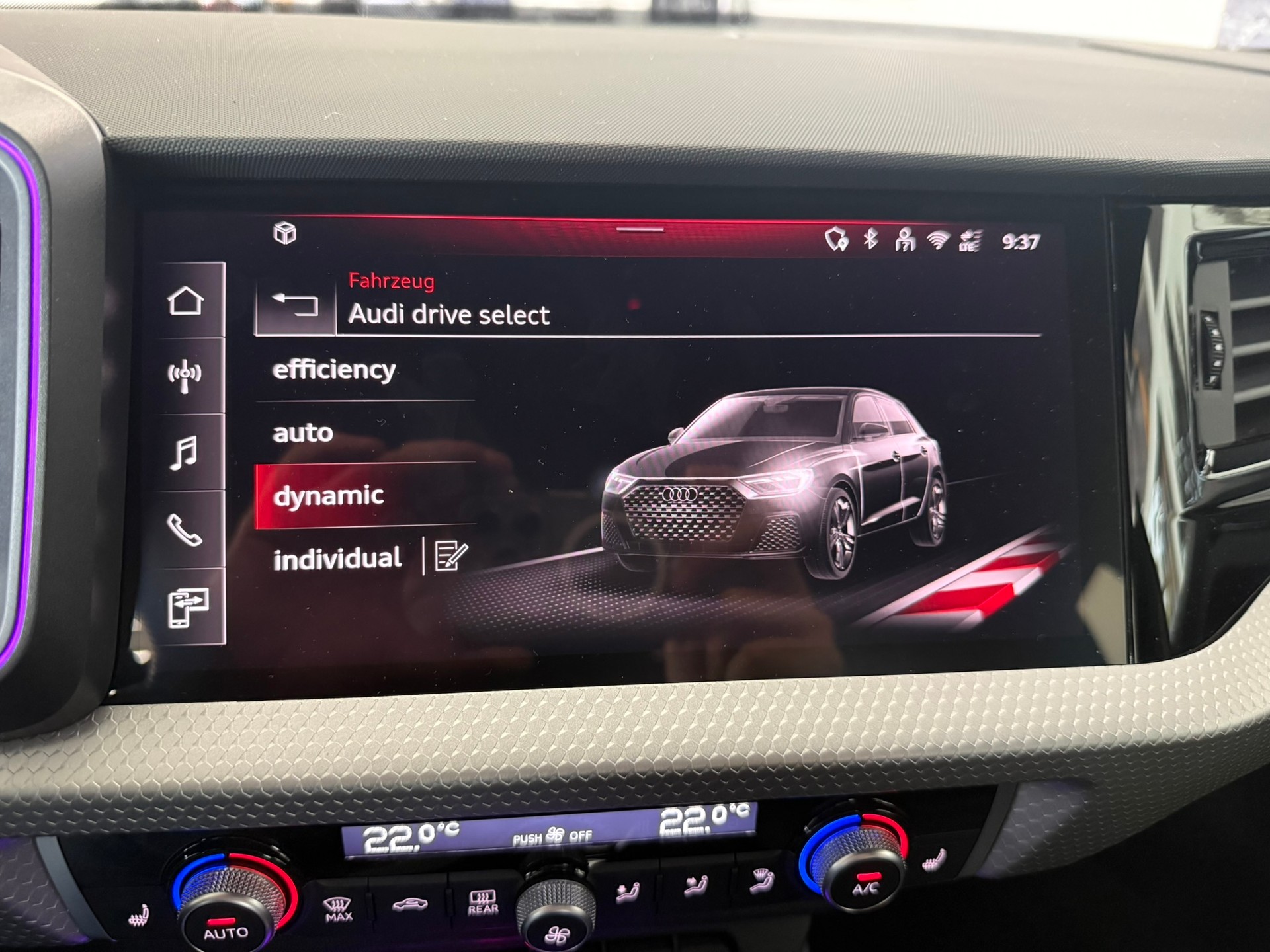 AUDI A1 Sportback 40 TFSI S Line S-tronic, chronosgrau metallic-image-21