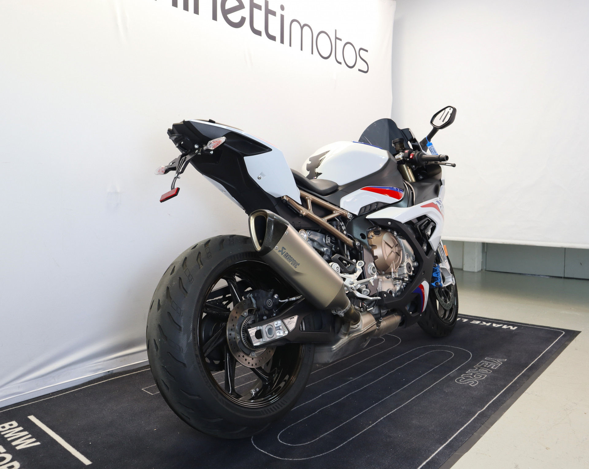 BMW S 1000 RR M-showroom-element-3