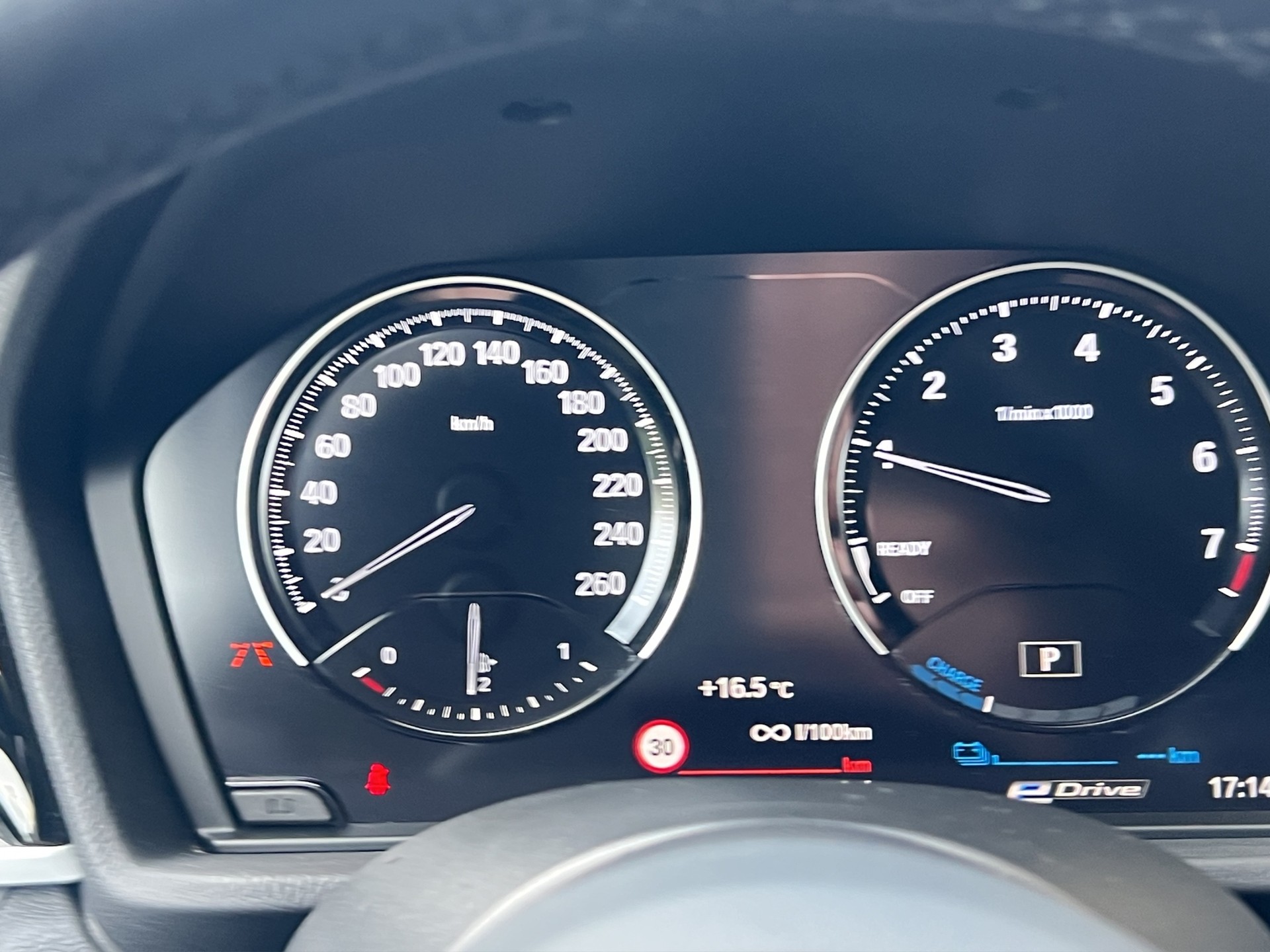 BMW X1 xDrive 25e M Sport Steptronic-image-15