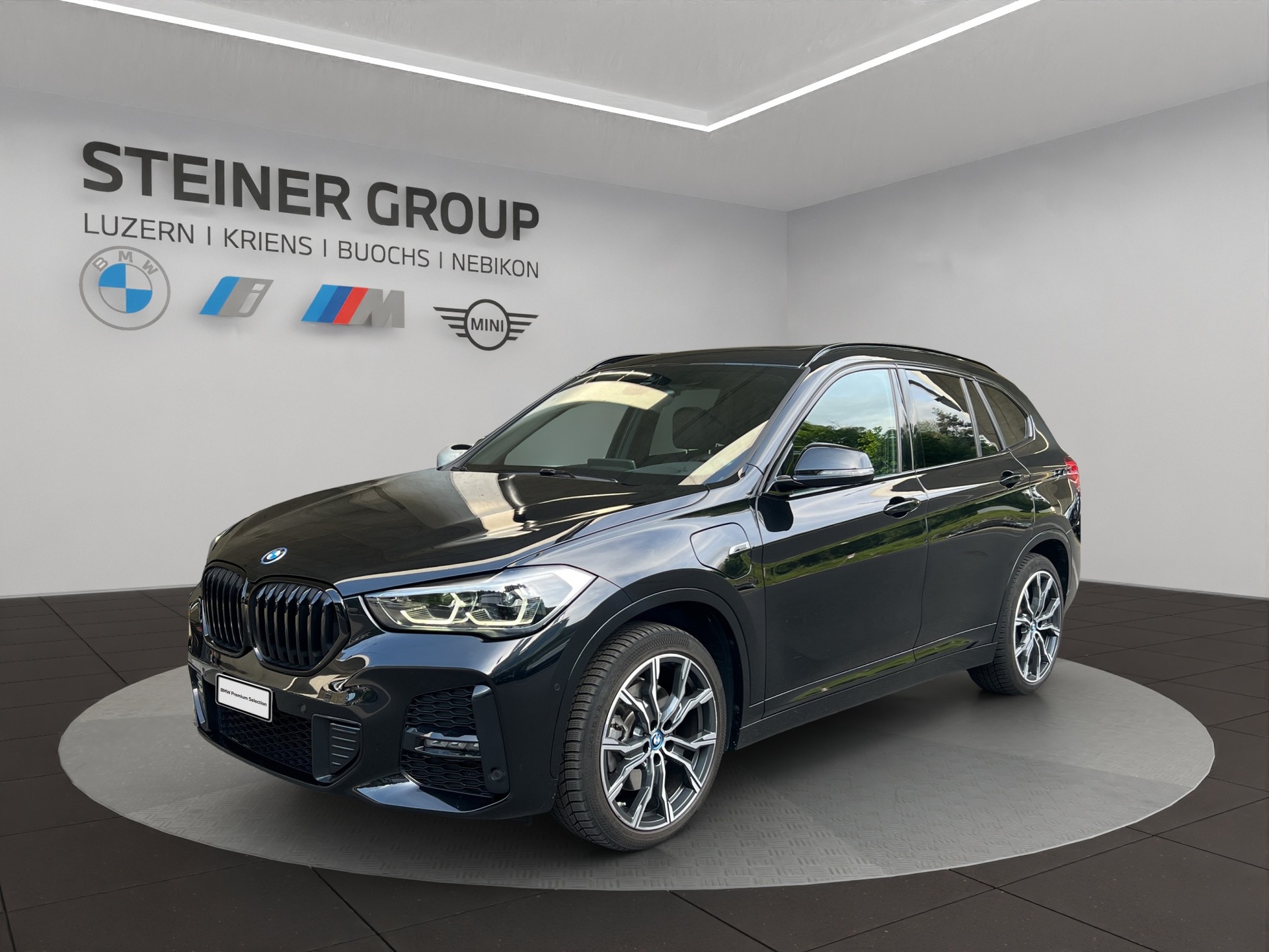 BMW X1 xDrive 25e M Sport Steptronic-image-0