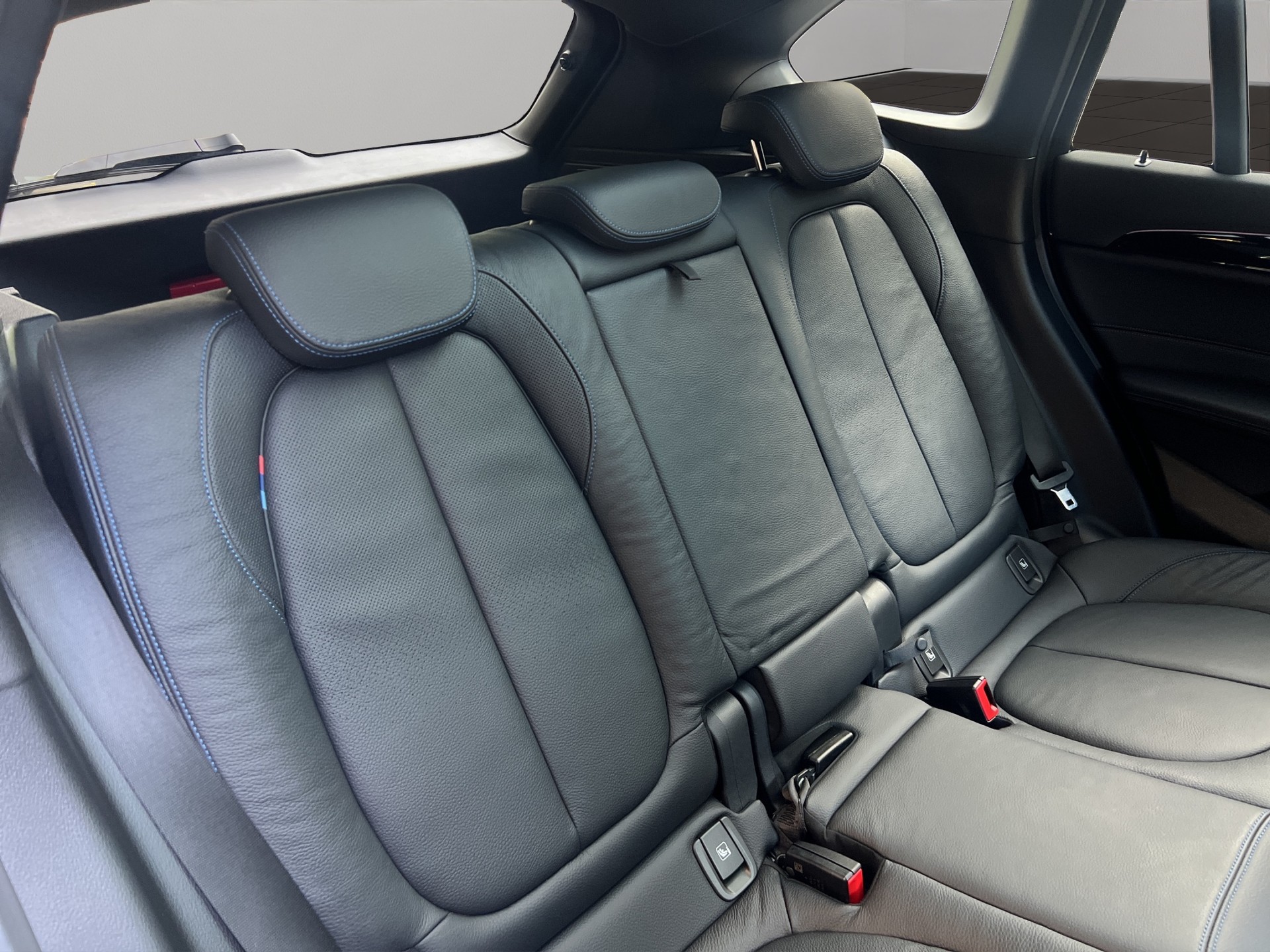 BMW X1 xDrive 25e M Sport Steptronic-image-22