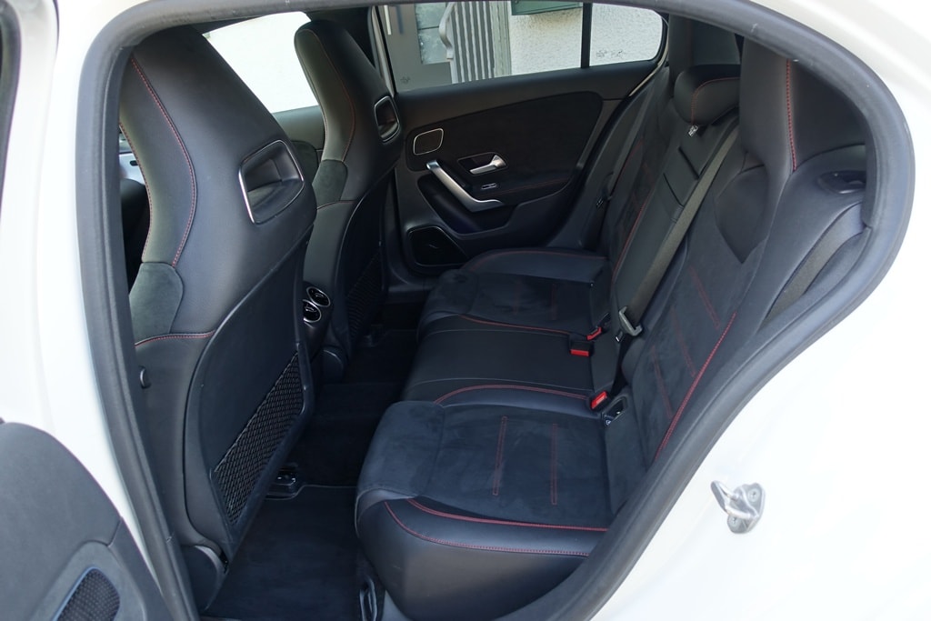 MERCEDES-BENZ A 250 e AMG Line 8G-DCT-image-7