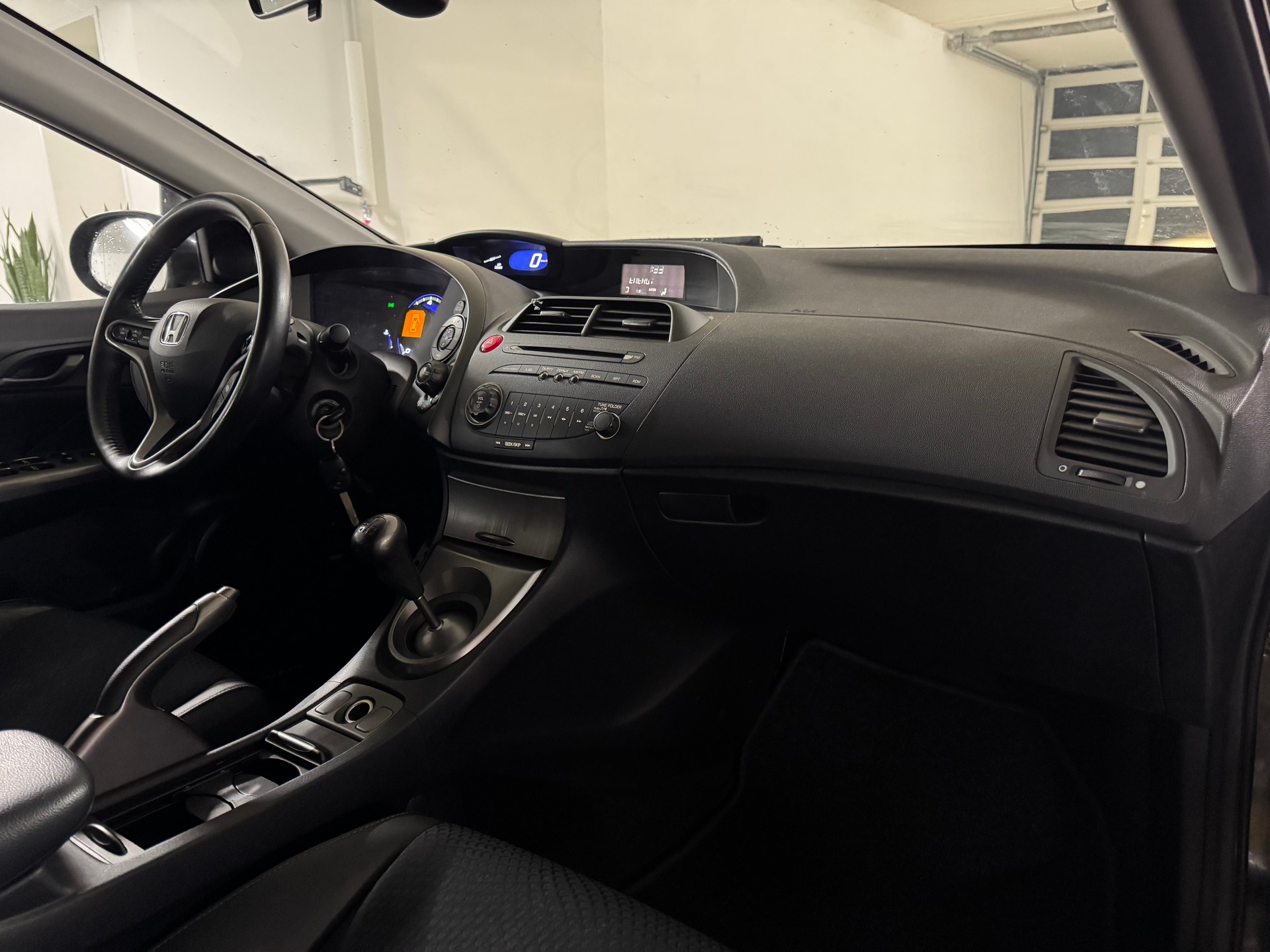 HONDA Civic 1.8i Evolution-image-11