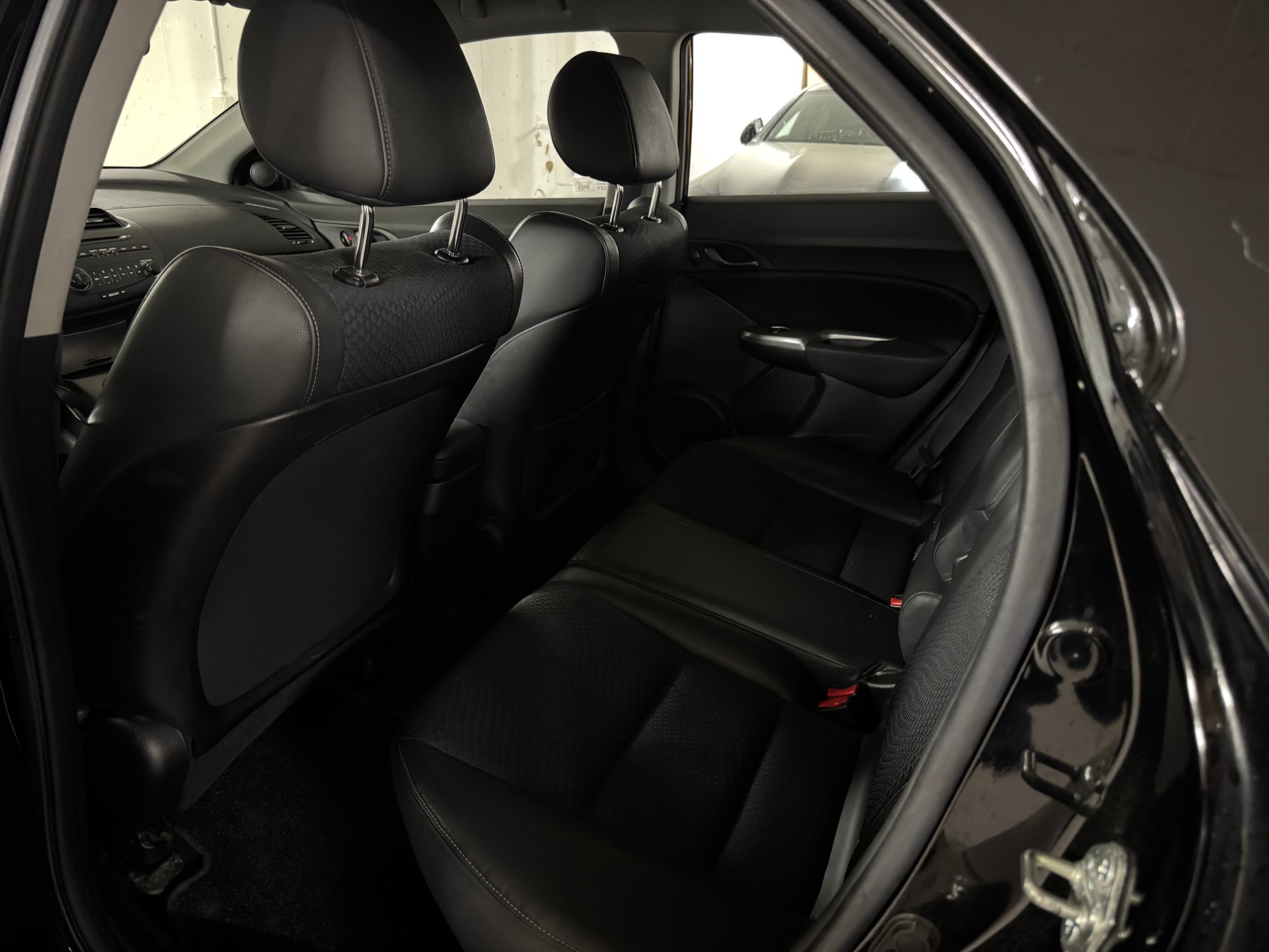 HONDA Civic 1.8i Evolution-image-12