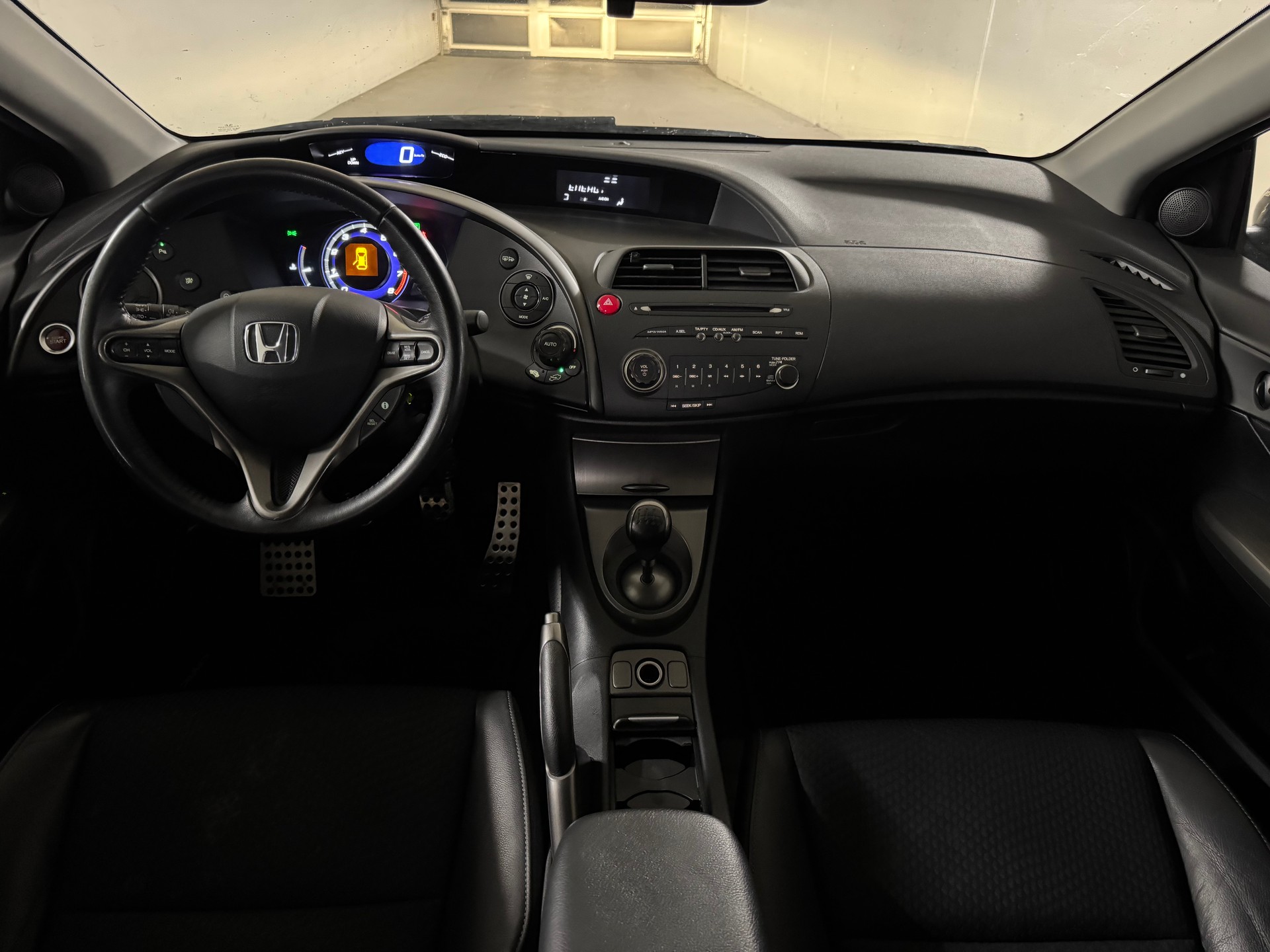 HONDA Civic 1.8i Evolution-image-10