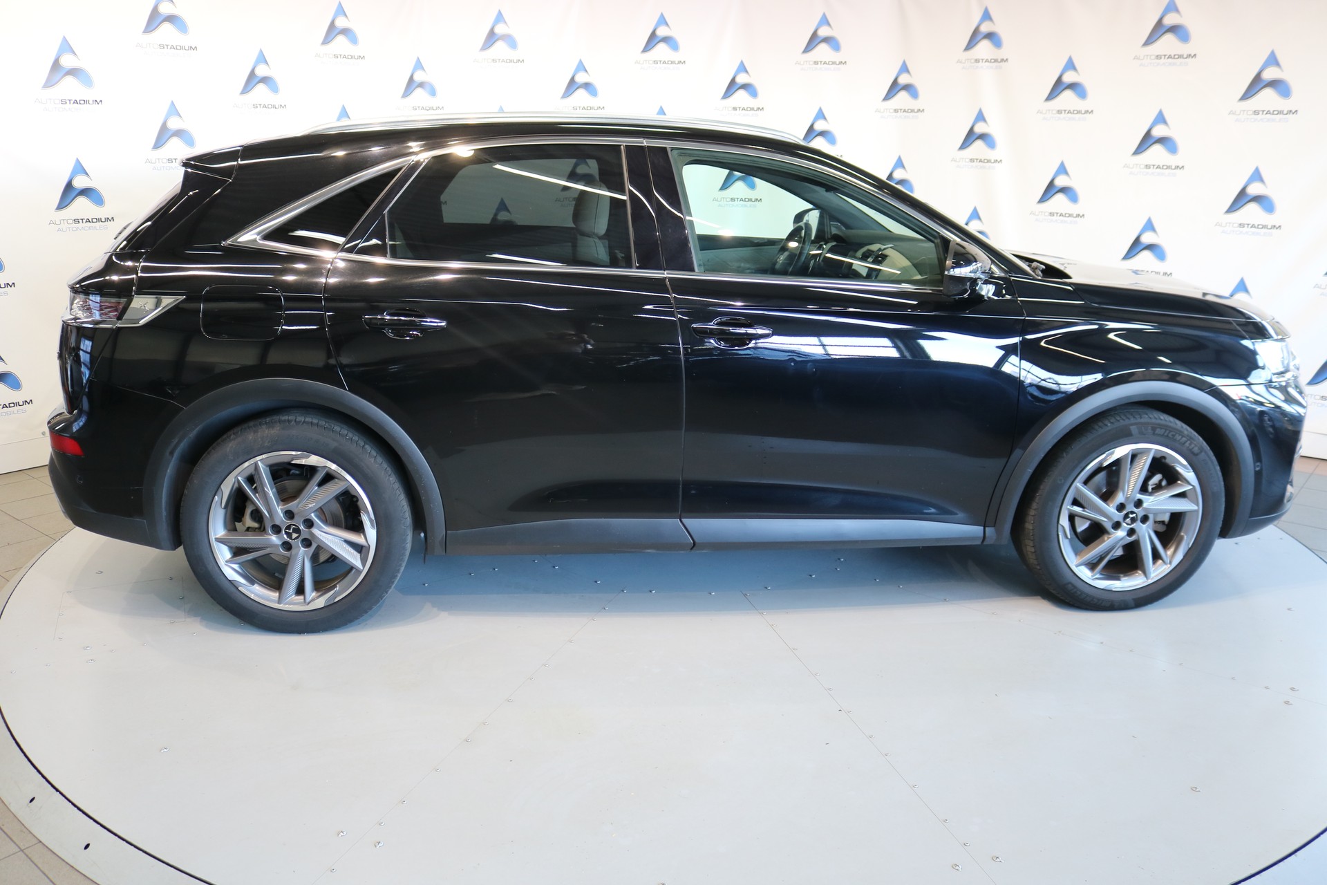 DS AUTOMOBILES DS 7 Crossback E-Tense 300 4x4 RIVOLI-image-21