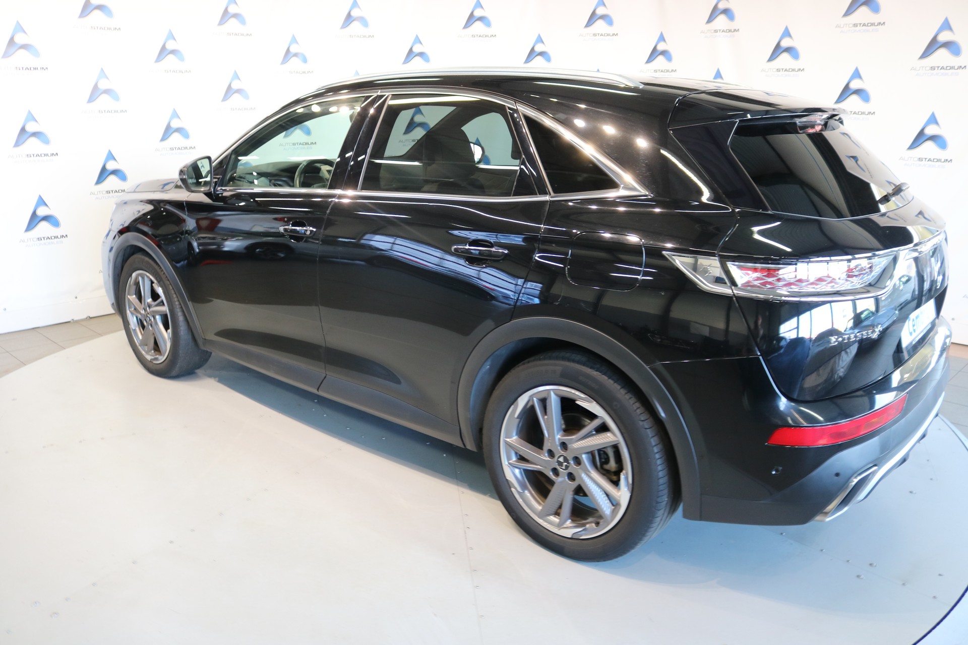 DS AUTOMOBILES DS 7 Crossback E-Tense 300 4x4 RIVOLI-image-14