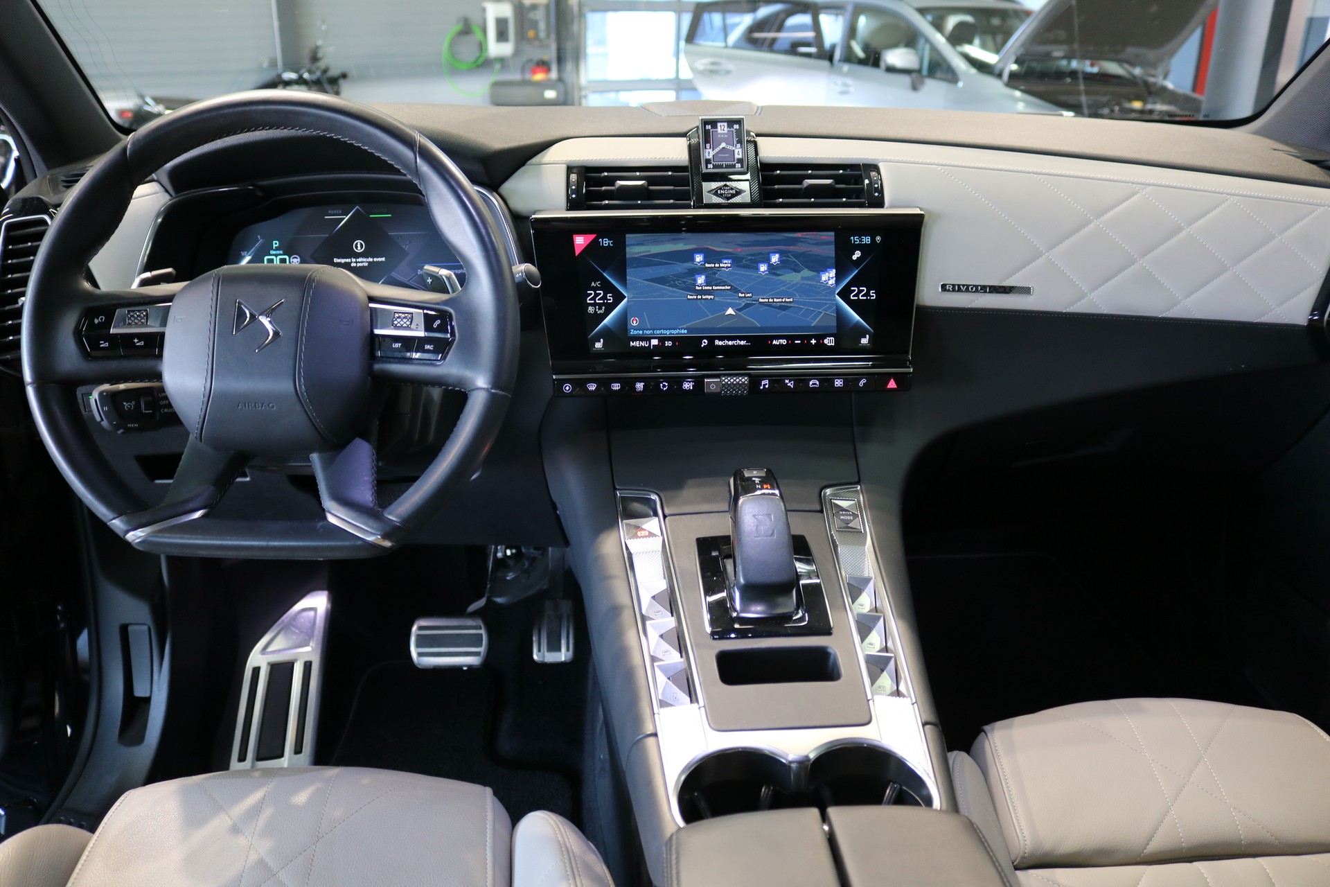 DS AUTOMOBILES DS 7 Crossback E-Tense 300 4x4 RIVOLI-image-6