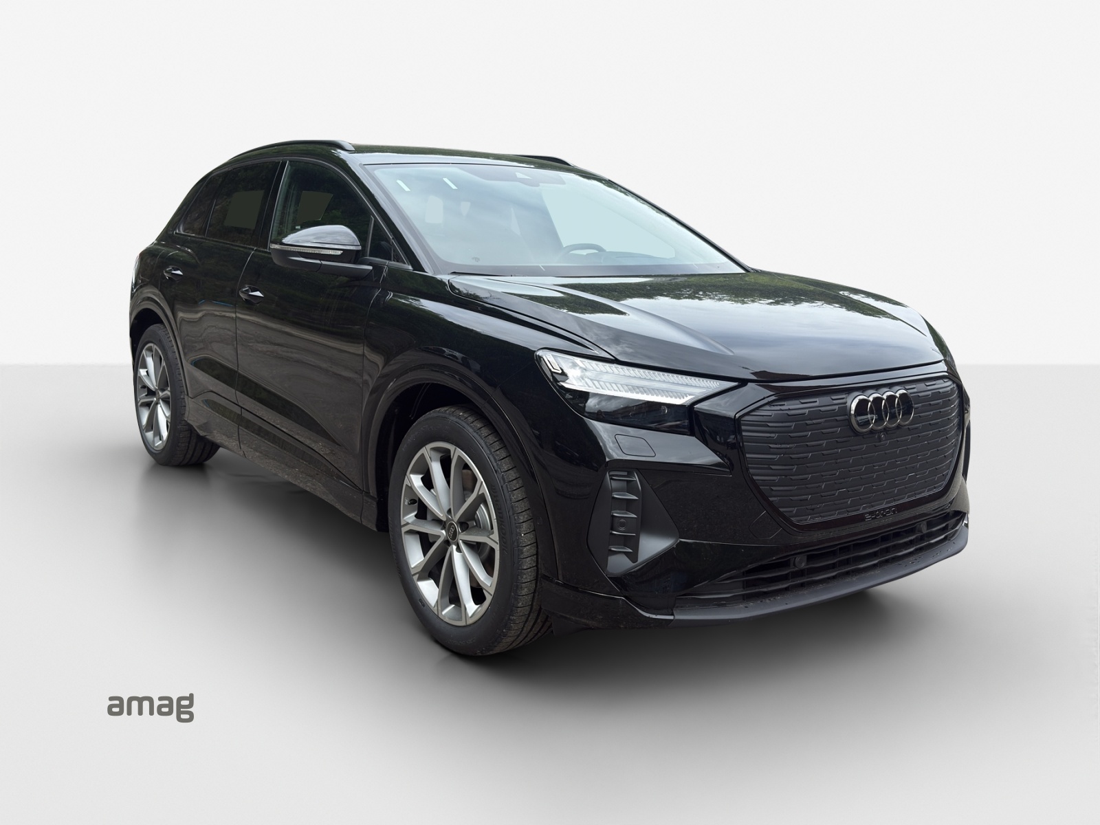 AUDI Q4 e-tron 45 Edition Swiss Ski quattro-image-5