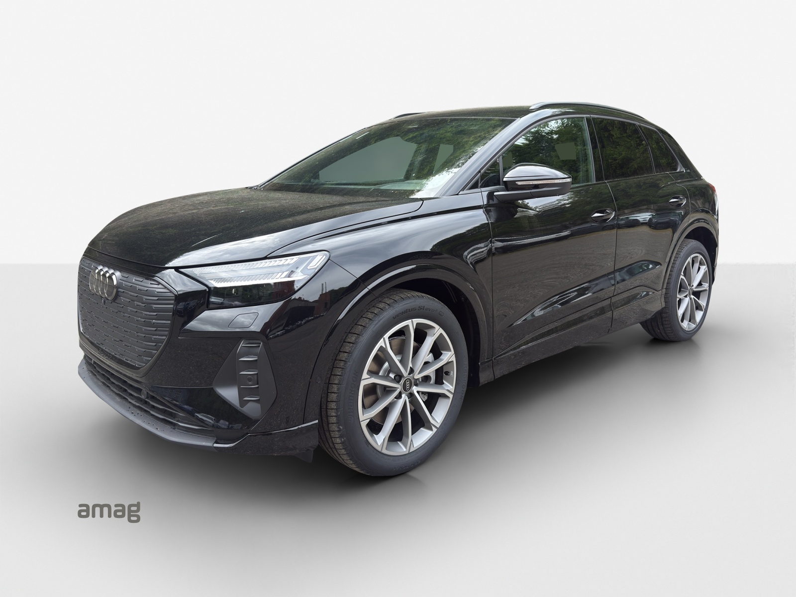 AUDI Q4 e-tron 45 Edition Swiss Ski quattro-image-0